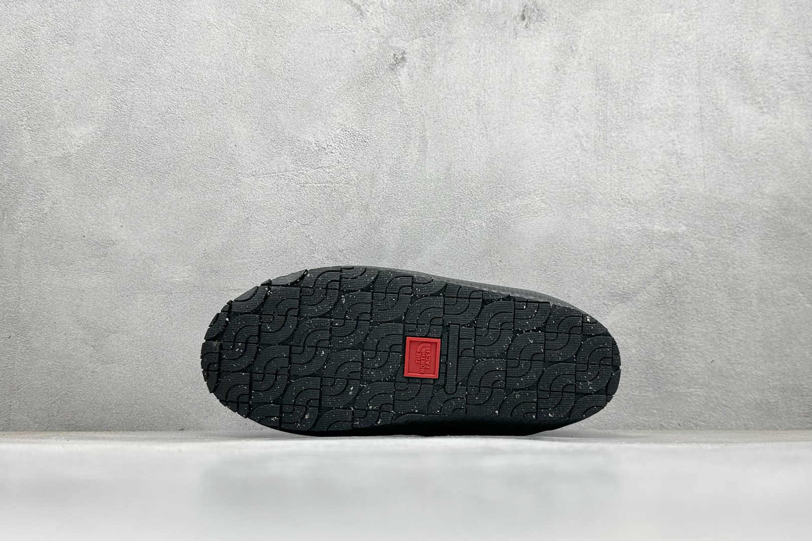 150 The North Face Thermoball Traction 北面冬季加绒透气轻盈一脚蹬休闲套鞋 NFOA3UZN-MG7