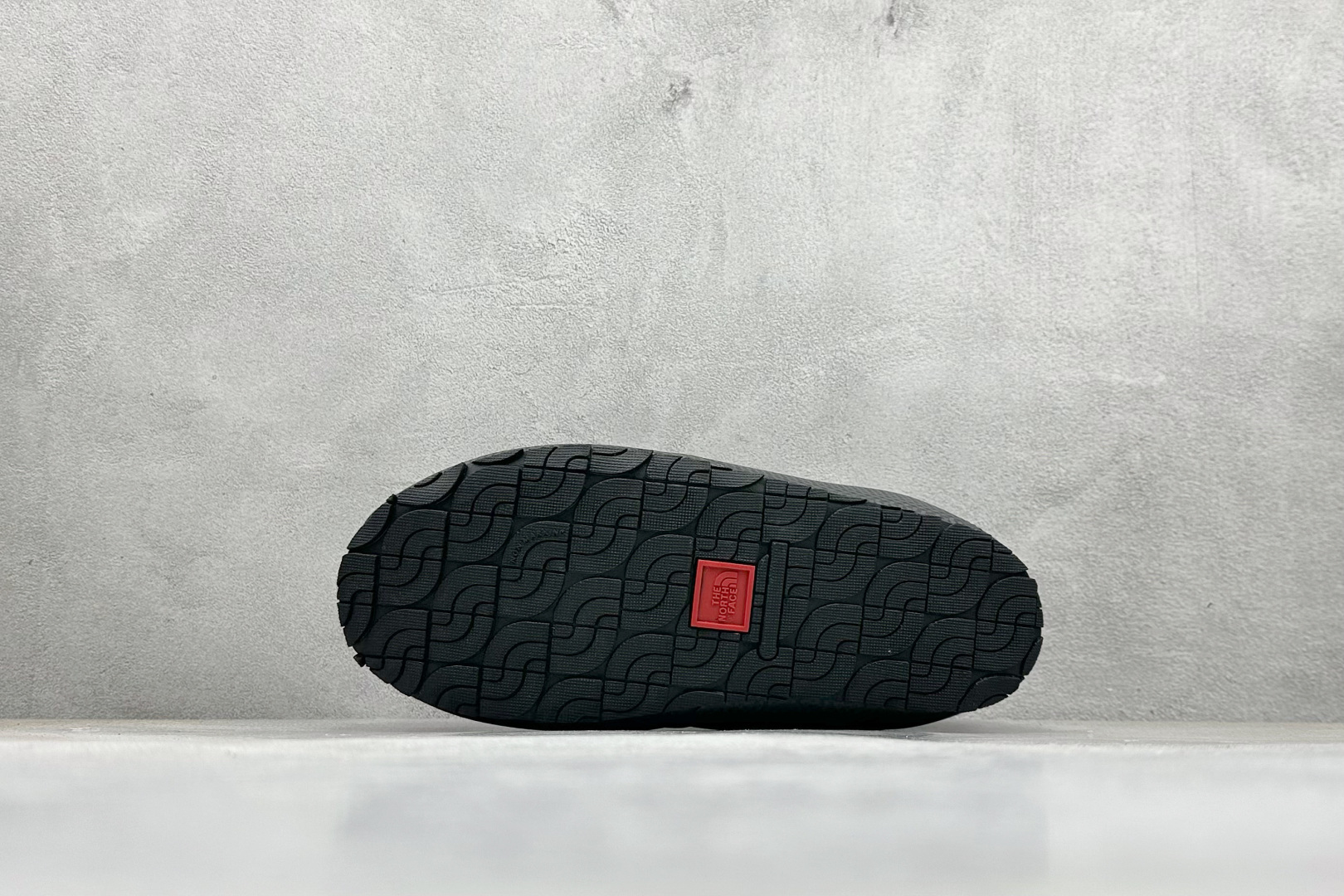 150 The North Face Thermoball Traction 北面冬季加绒透气轻盈一脚蹬休闲套鞋 NFOA3UZN-411