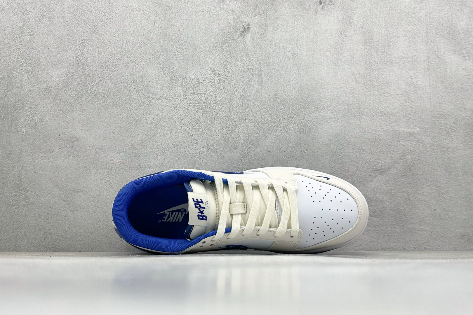 Nike SB Dunk Low“猿人头联名——米白蓝” 高端定制 低帮休闲板鞋 XF8698-206