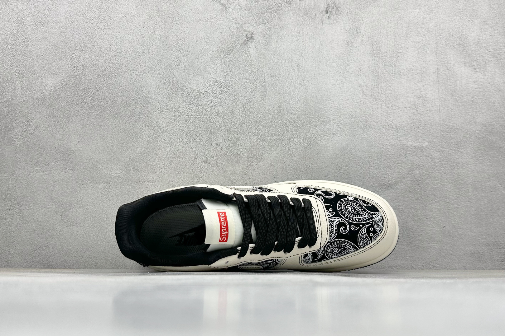 SC版Nike Air Force 1'07 Low 腰果花 经典白黑 空军一号低帮休闲板鞋 ZD1988-005-莆田鞋,莆田鞋货源,高仿鞋,高仿鞋货源,安福档口,莆田高仿鞋,莆田鞋批发,高仿鞋批发,莆田高仿运动鞋,高仿运动鞋,莆田运动鞋 SC版Nike Air Force 1'07 Low 腰果花 经典白黑 空军一号低帮休闲板鞋 ZD1988-005