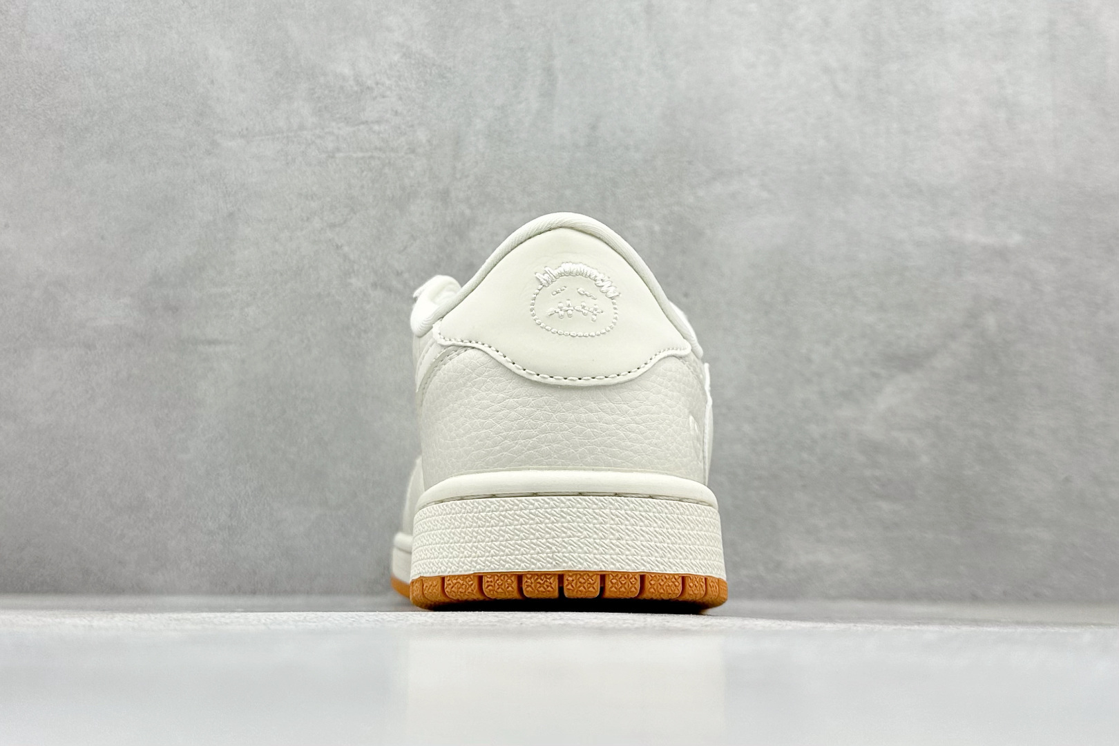 XC版Travis Scott x Nike Air Jordan 1 Low x GUCCI Air Jordan 1 Low 反转米白小勾倒钩 LD2028-049