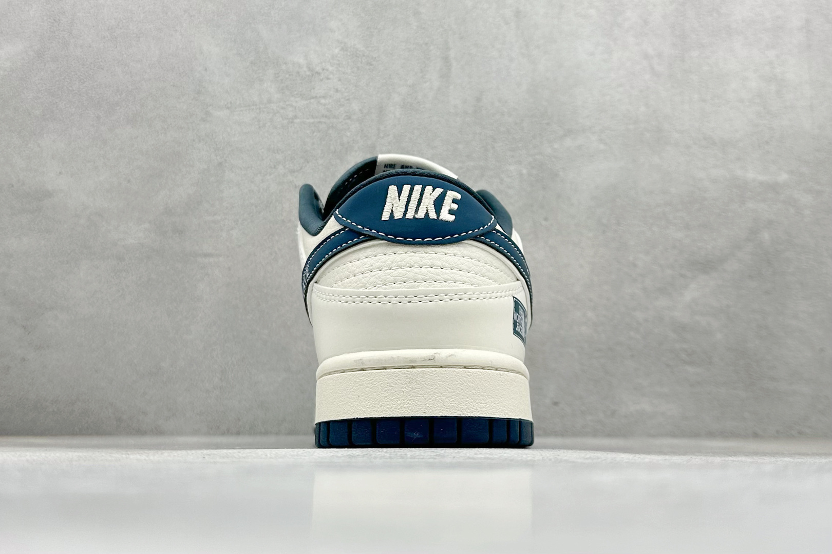 XC版Nike SB Dunk Low“ 北面联名——米蓝字母勾” 周年高端定制 低帮休闲板鞋 SR2025-003