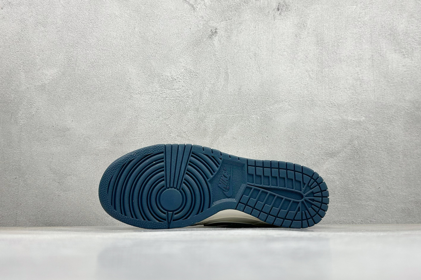 XC版Nike SB Dunk Low“ 北面联名——米蓝字母勾” 周年高端定制 低帮休闲板鞋 SR2025-003