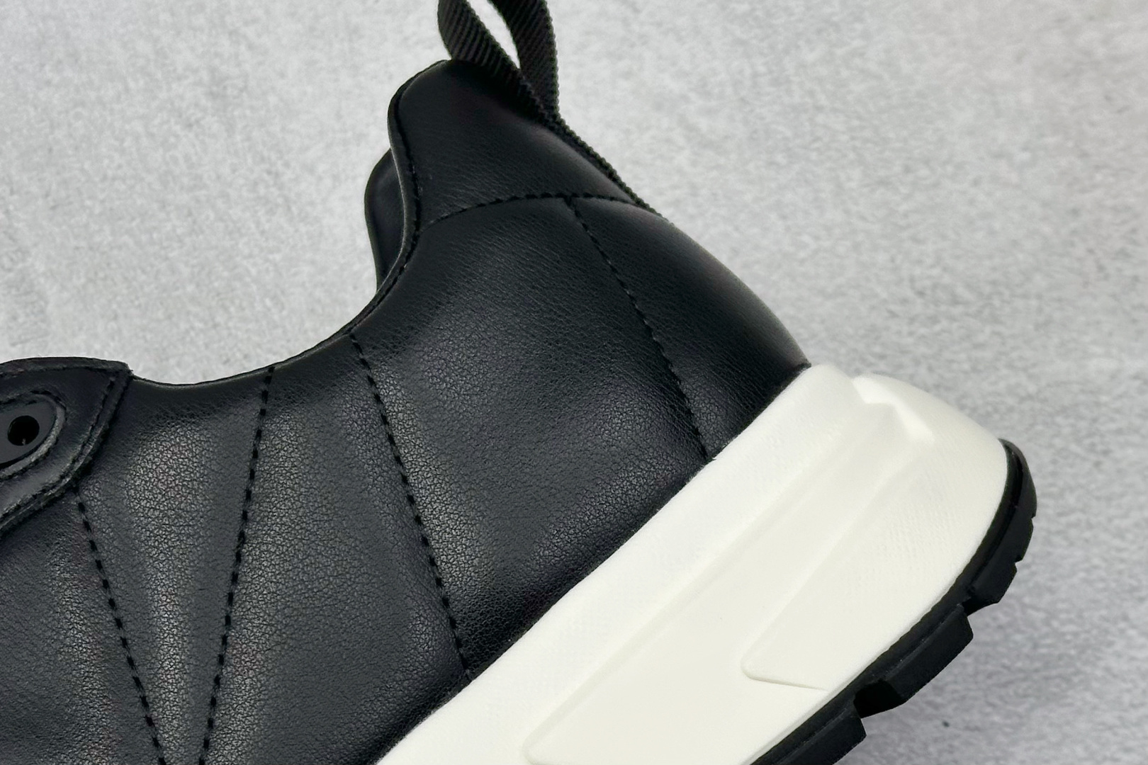 380 PRADA普拉达 厚底徽标系带运动休闲男鞋系列 2EE367_3LGO_F0002_F_G000