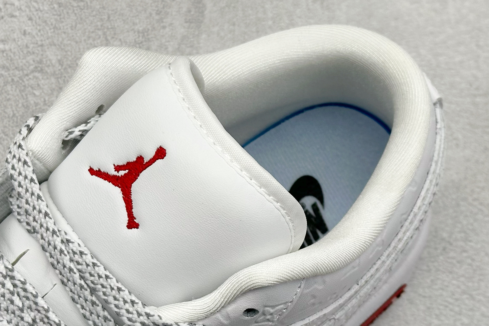 Air Jordan 1 Low AJ1 乔1 “LV路易威登联名---纯白立体LV印花”高端定制 低帮复古篮球鞋 LR2025-010