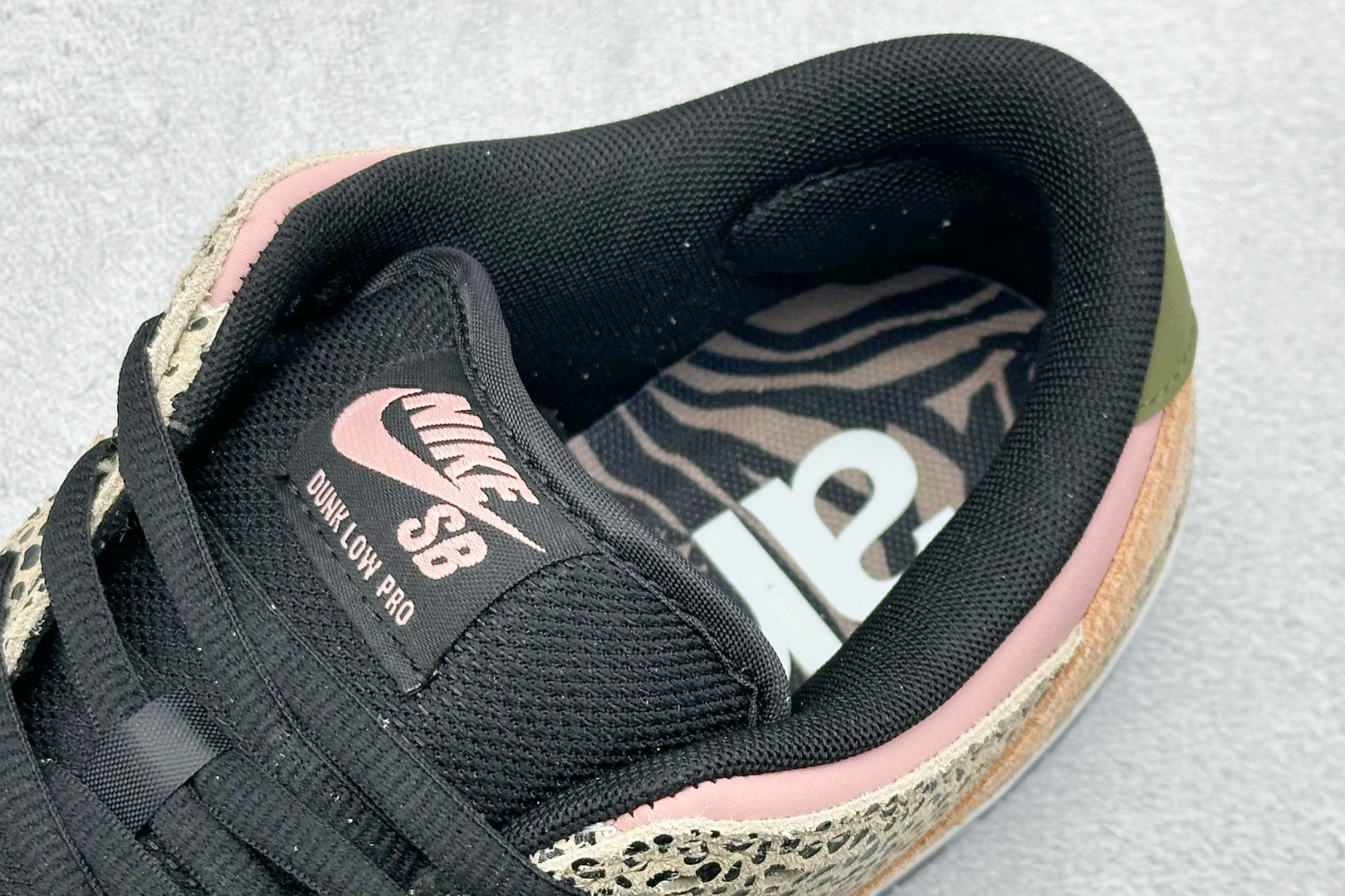 史诗级Arts-Rec Skateshop x Nike SB Dunk Low Pro 联名款 低帮休闲板鞋 IH3211-200