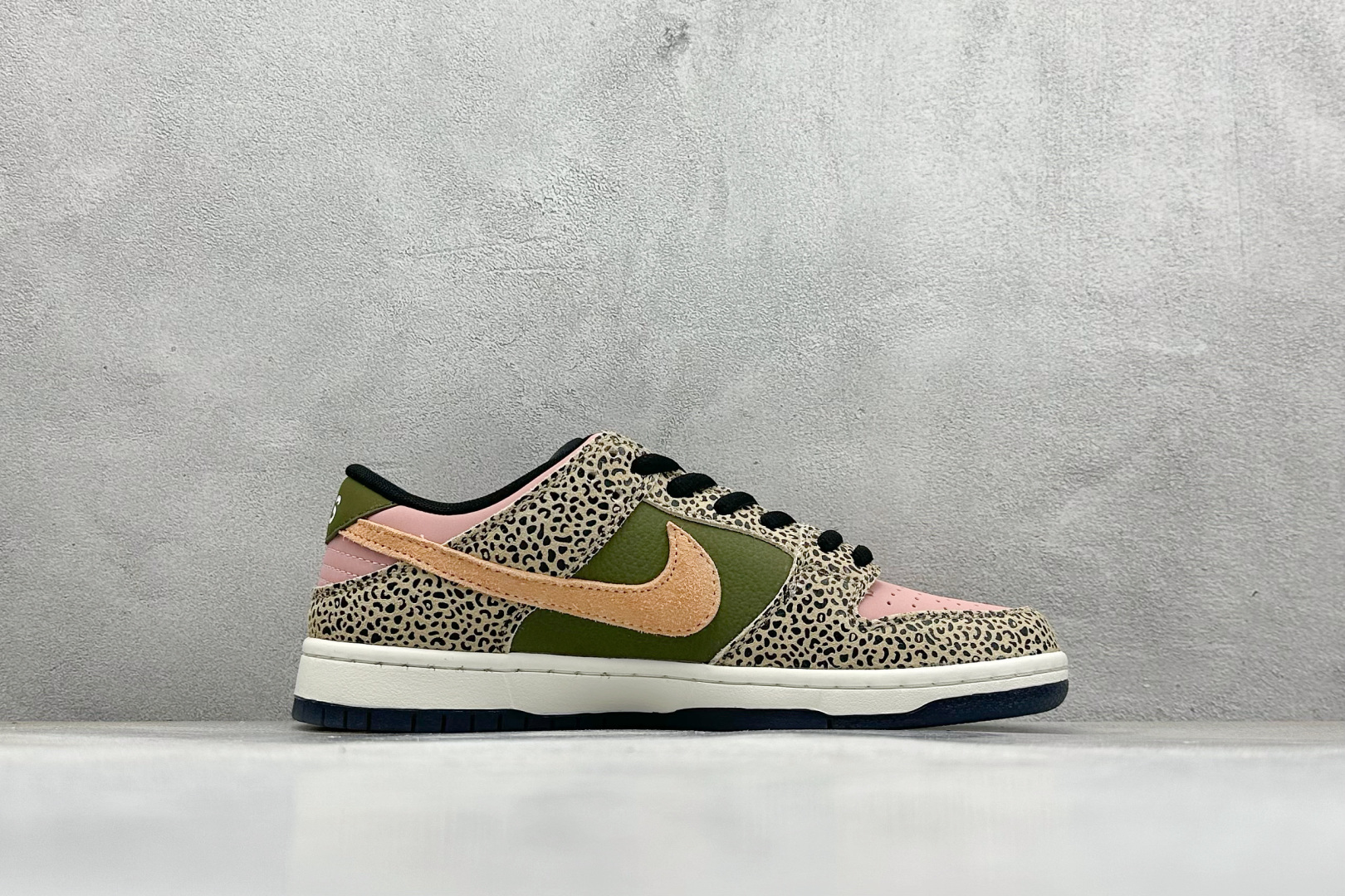 史诗级Arts-Rec Skateshop x Nike SB Dunk Low Pro 联名款 低帮休闲板鞋 IH3211-200