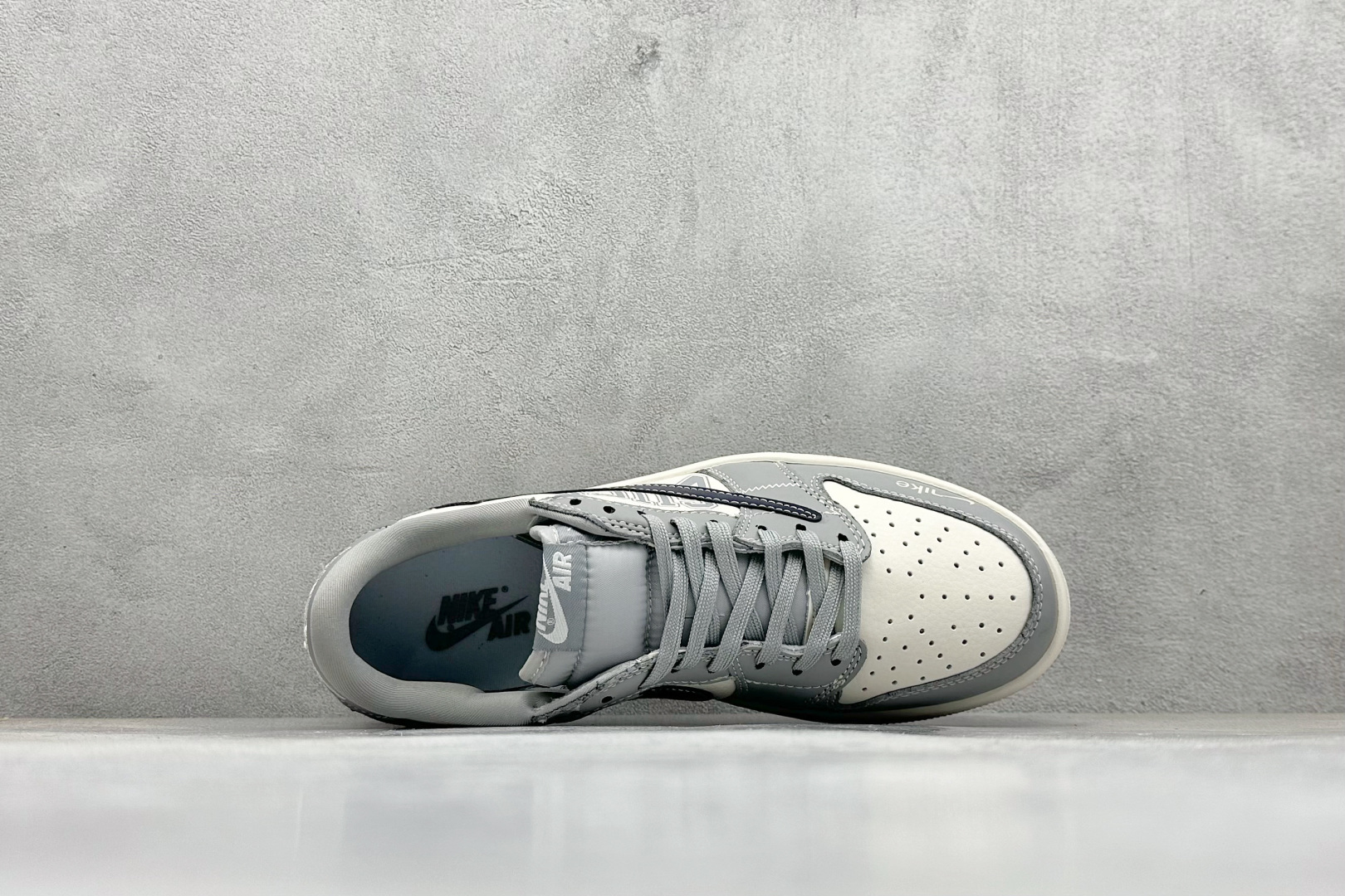 XC版Travis Scott x Fragment Design x Air Jordan 1 Low SP AJ1 乔1 古驰联名 烟灰深蓝勾 低帮文化休闲板鞋 LD2025-023