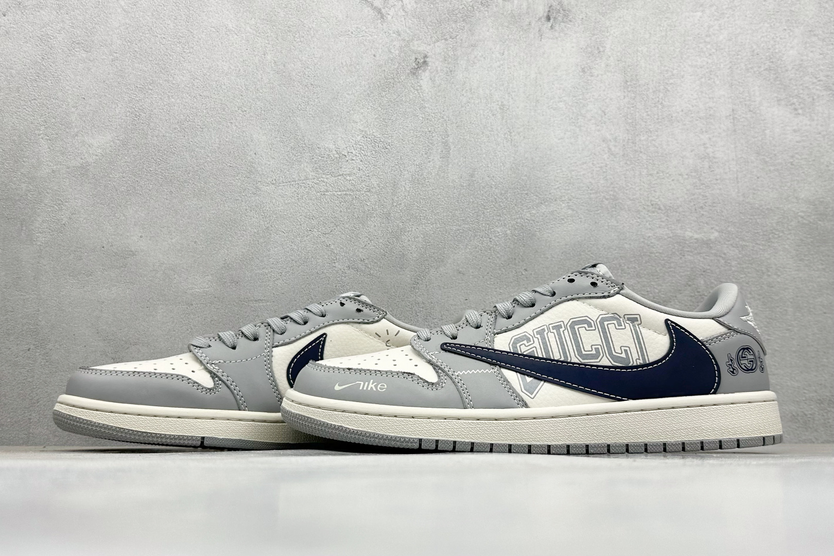 XC版Travis Scott x Fragment Design x Air Jordan 1 Low SP AJ1 乔1 古驰联名 烟灰深蓝勾 低帮文化休闲板鞋 LD2025-023