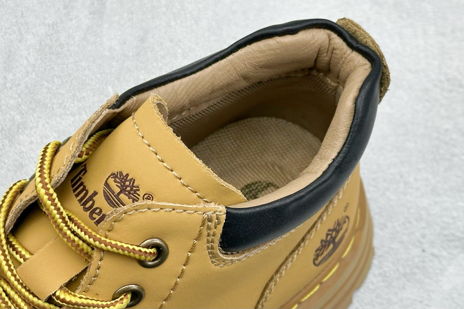 240 Timberland 天伯伦/添柏岚经典款 25ss新款中帮 TB23063