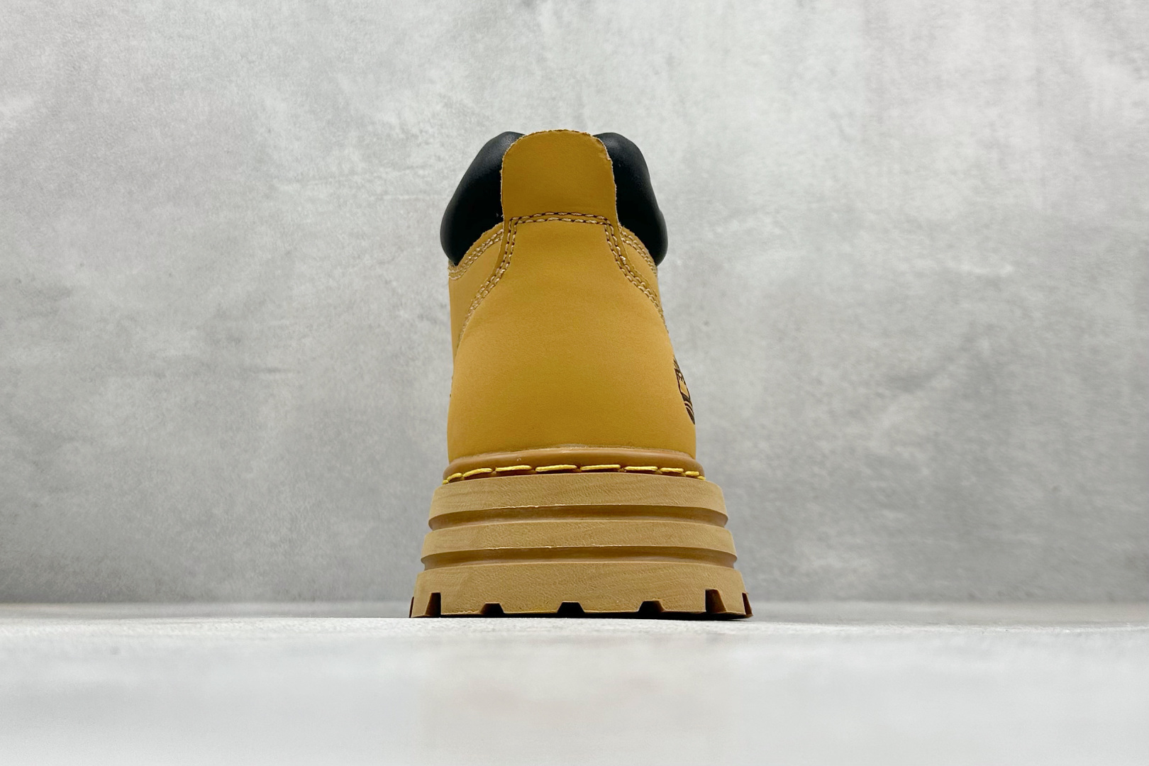 240 Timberland 天伯伦/添柏岚经典款 25ss新款中帮 TB23063