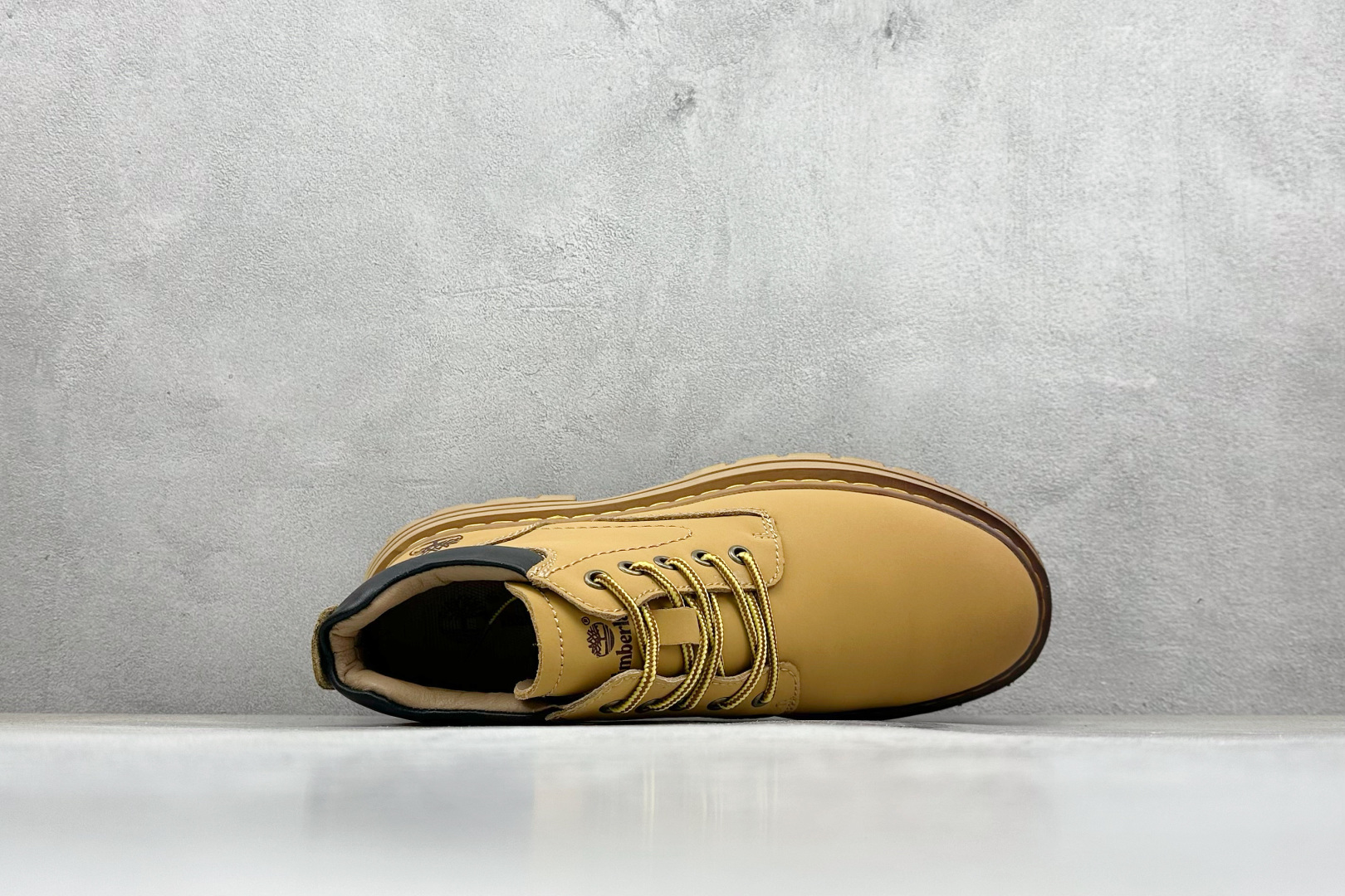 240 Timberland 天伯伦/添柏岚经典款 25ss新款中帮 TB23063