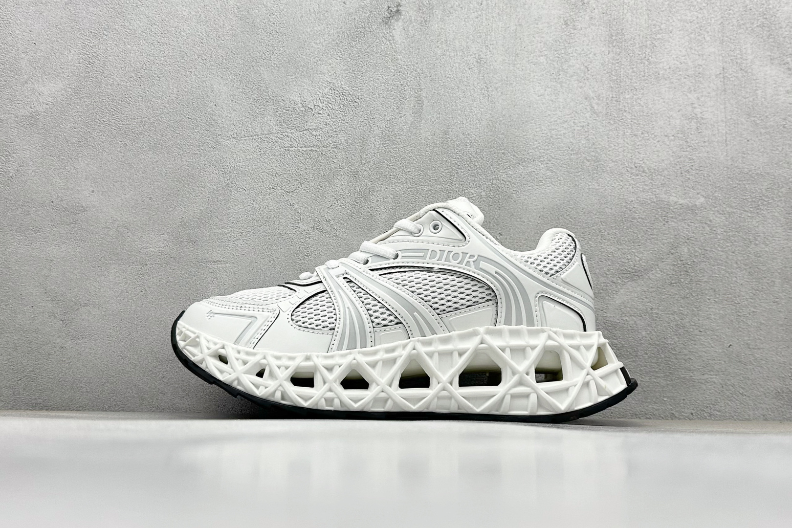 P360 最新配色集合 Dior x Kaws迪奥 联名款B35胶囊系列 镂空 网面