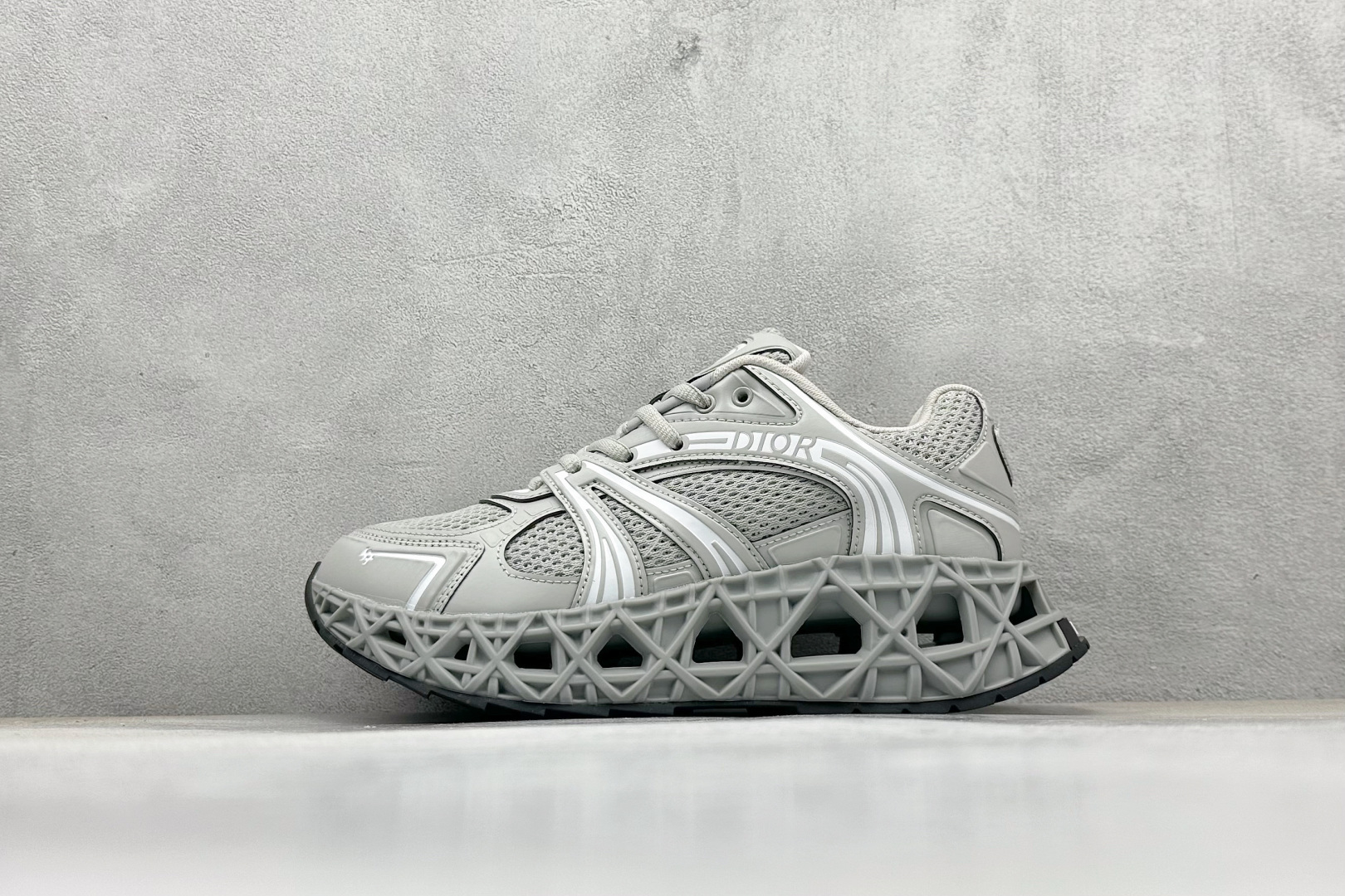 P360 最新配色集合 Dior x Kaws迪奥 联名款B35胶囊系列 镂空 网面