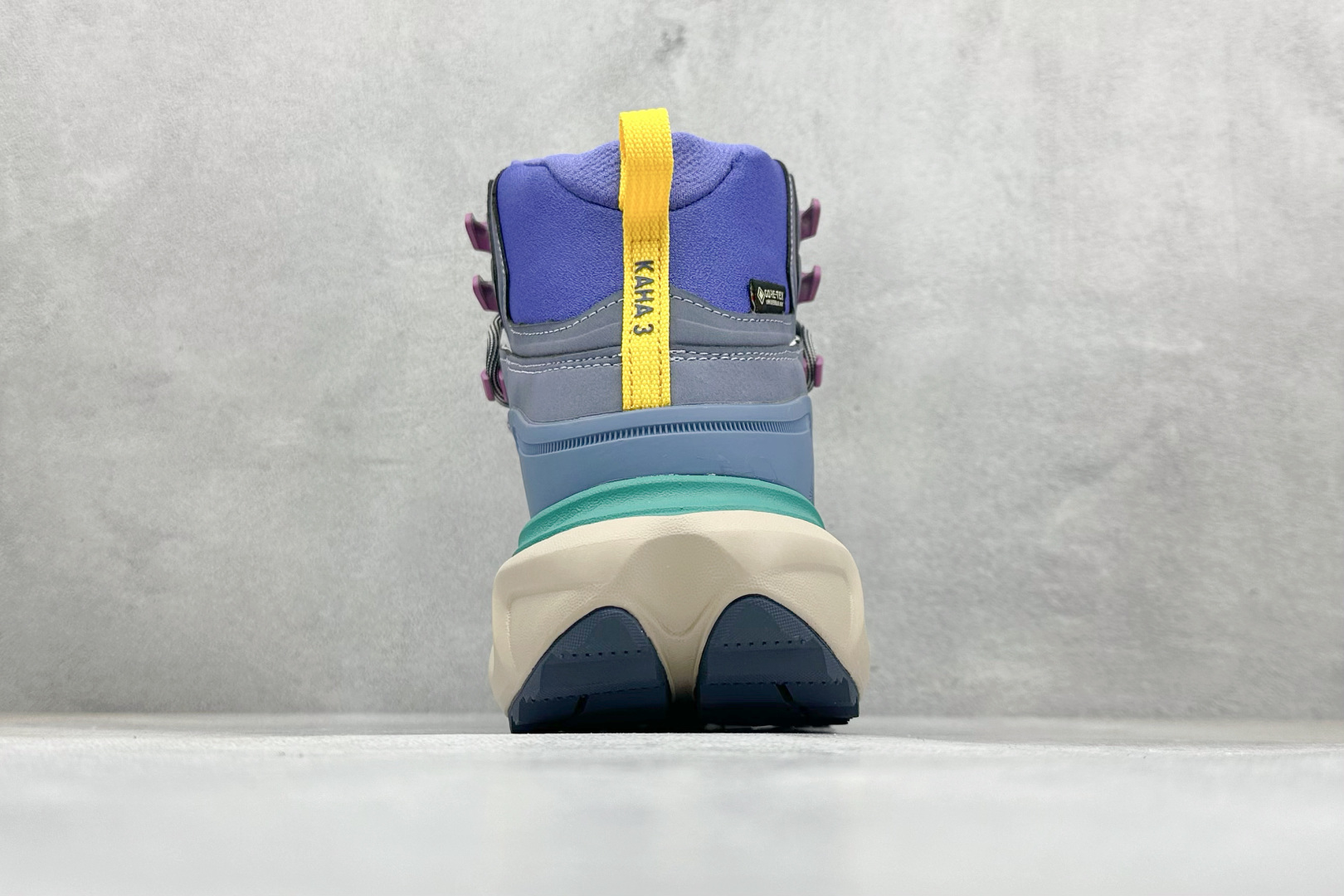 260 BF版HOKA ONE ONE KAHA 3 HIGH GTX 高帮专业越野跑步鞋 1162530/VMN