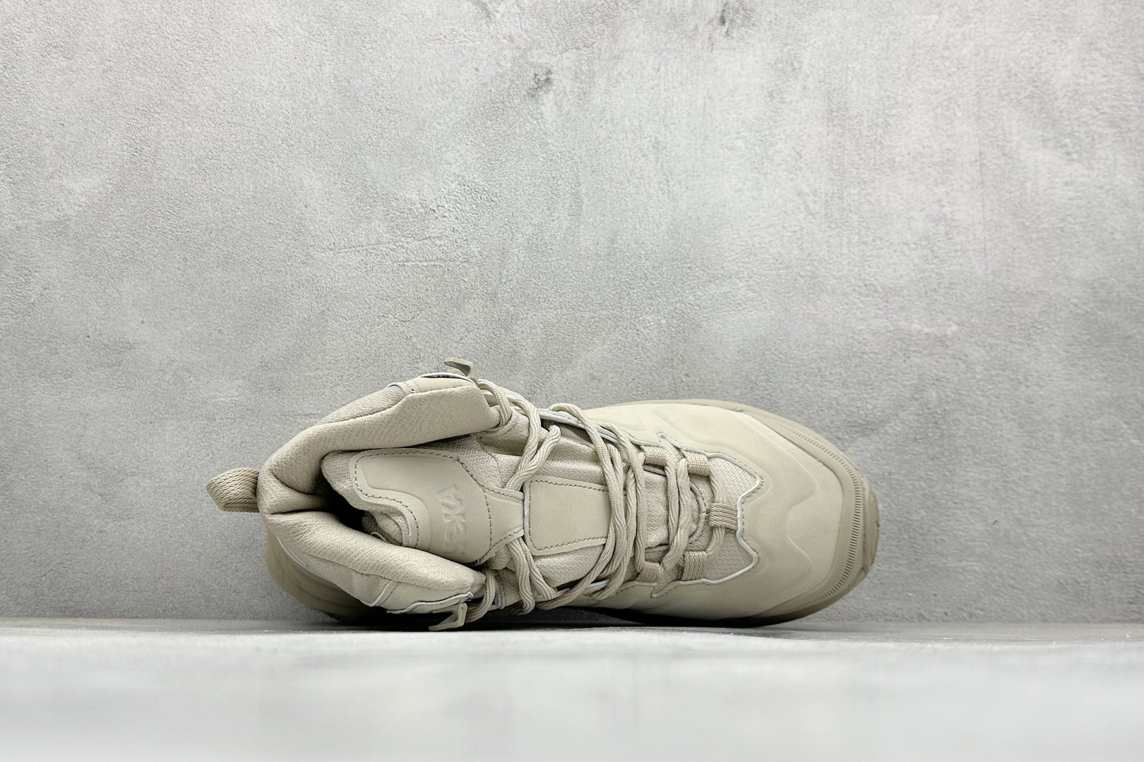 260 HOKA ONE ONE KAHA 3 HIGH GTX 高帮专业越野跑步鞋 1162530/RWL