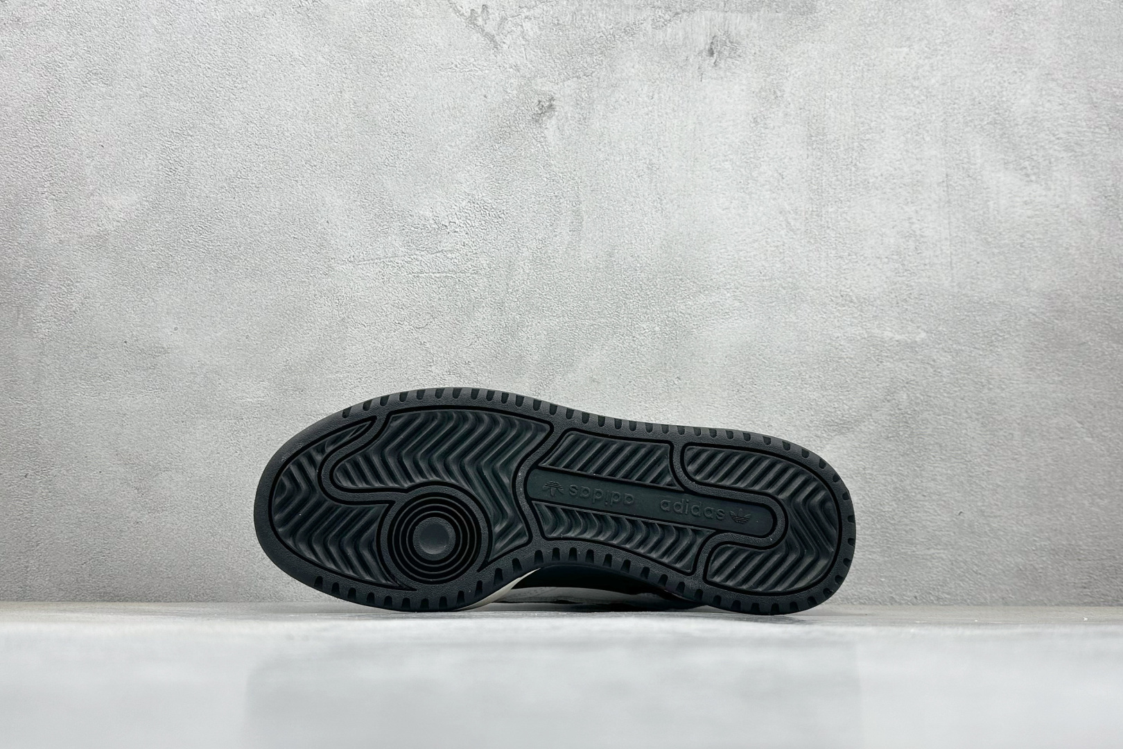 180 Adidas Originals Forum 2000 舒适百搭 耐磨轻便低帮板鞋 JS0995