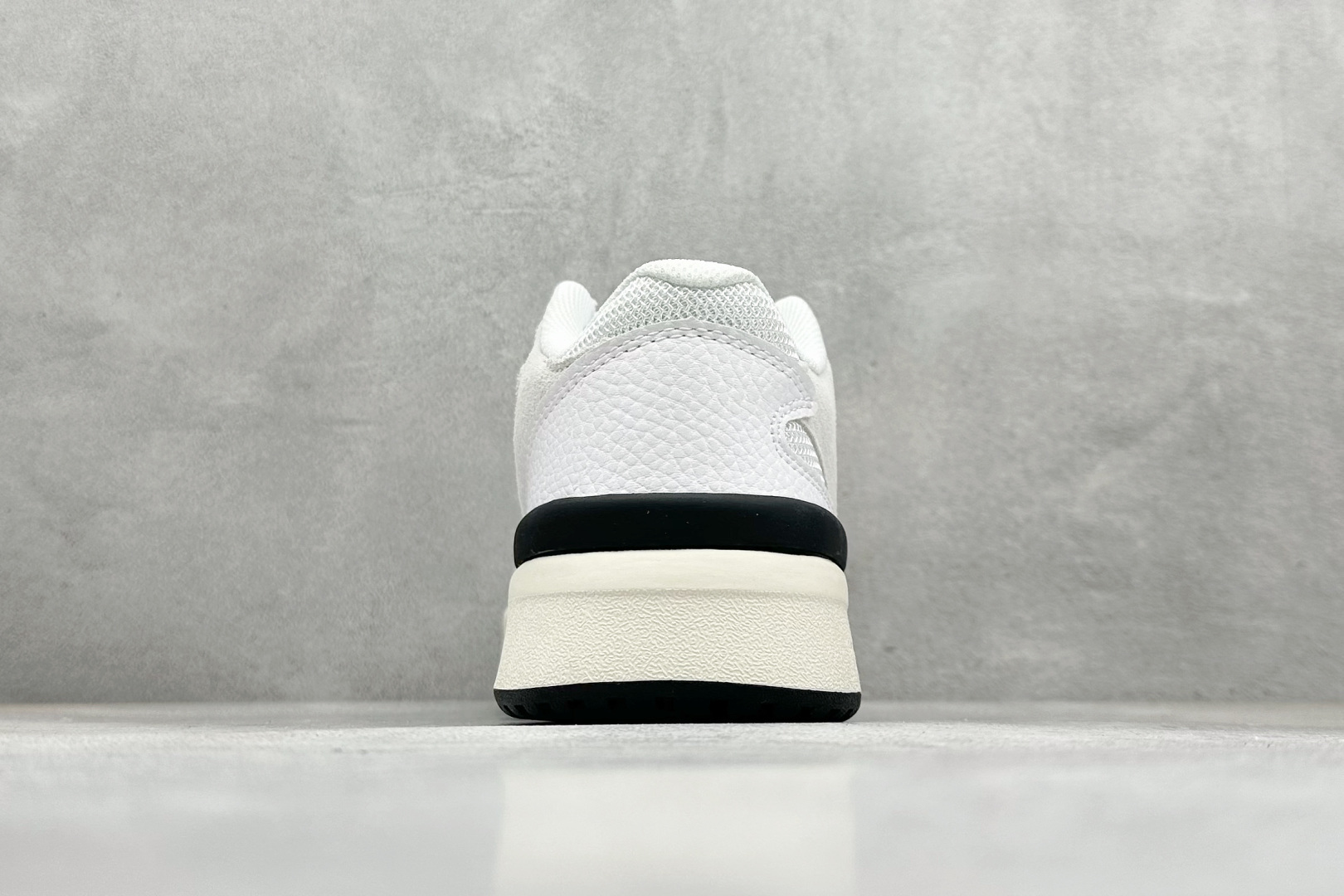 180 Adidas Originals Forum 2000 舒适百搭 耐磨轻便低帮板鞋 JS0995