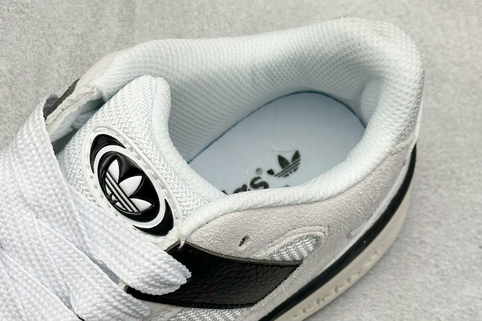 180 Adidas Originals Forum 2000 舒适百搭 耐磨轻便低帮板鞋 JS0995