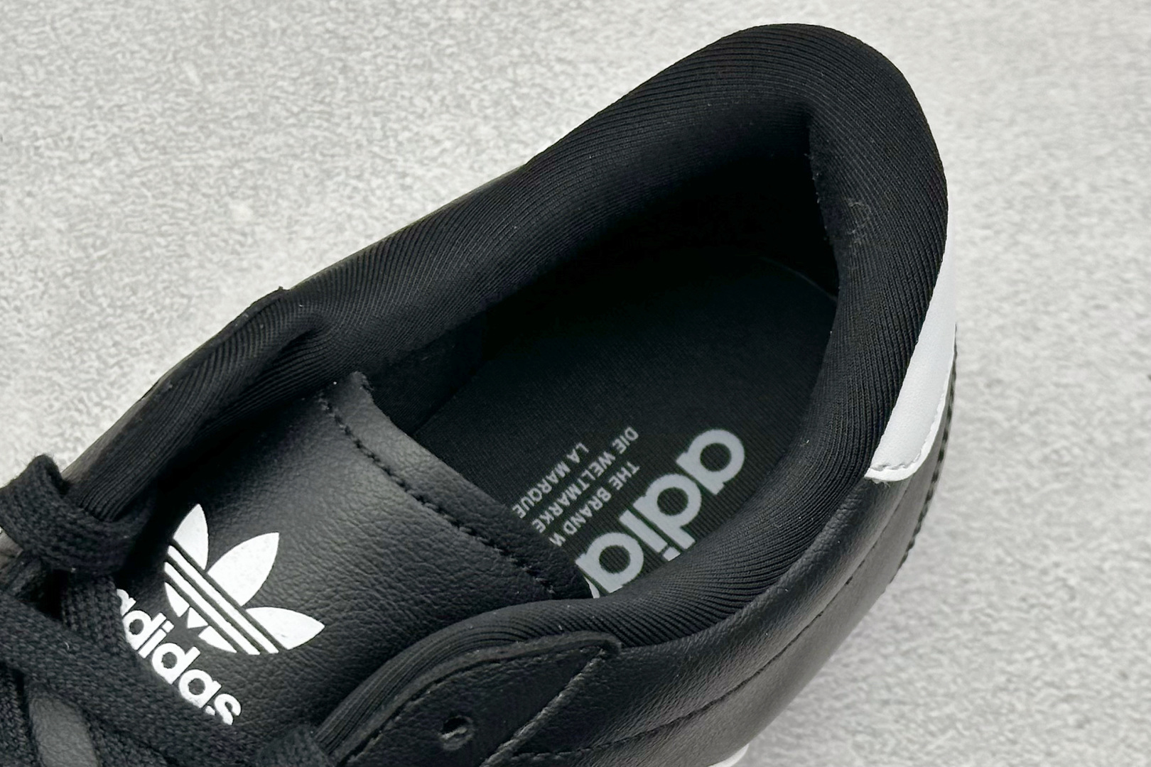 150 Adidas Originals Taekwondo 阿迪包裏性运动舒适防滑耐磨低帮训练鞋 JS1193