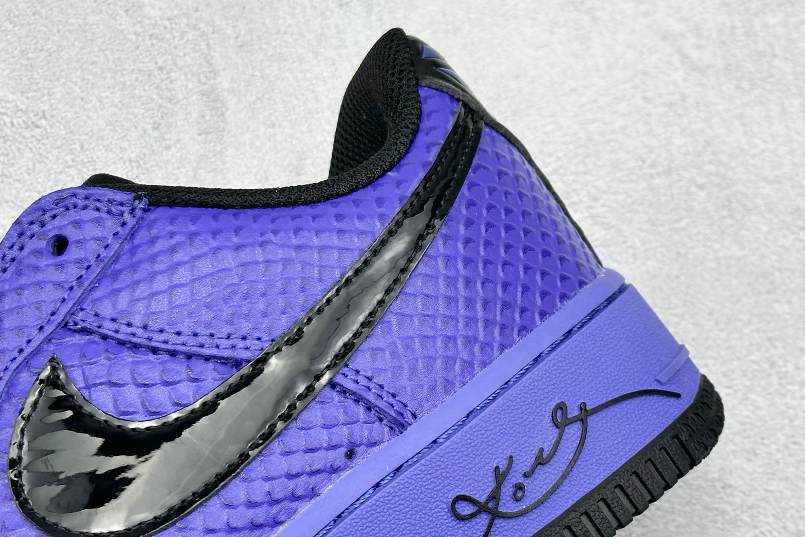 NIKE AIR FORCE 1 LOW 科比联名款 II7062-500