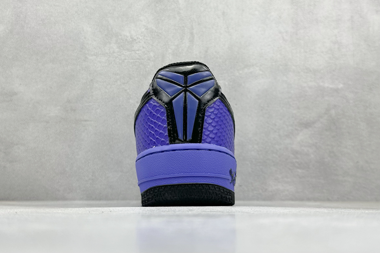 NIKE AIR FORCE 1 LOW 科比联名款 II7062-500