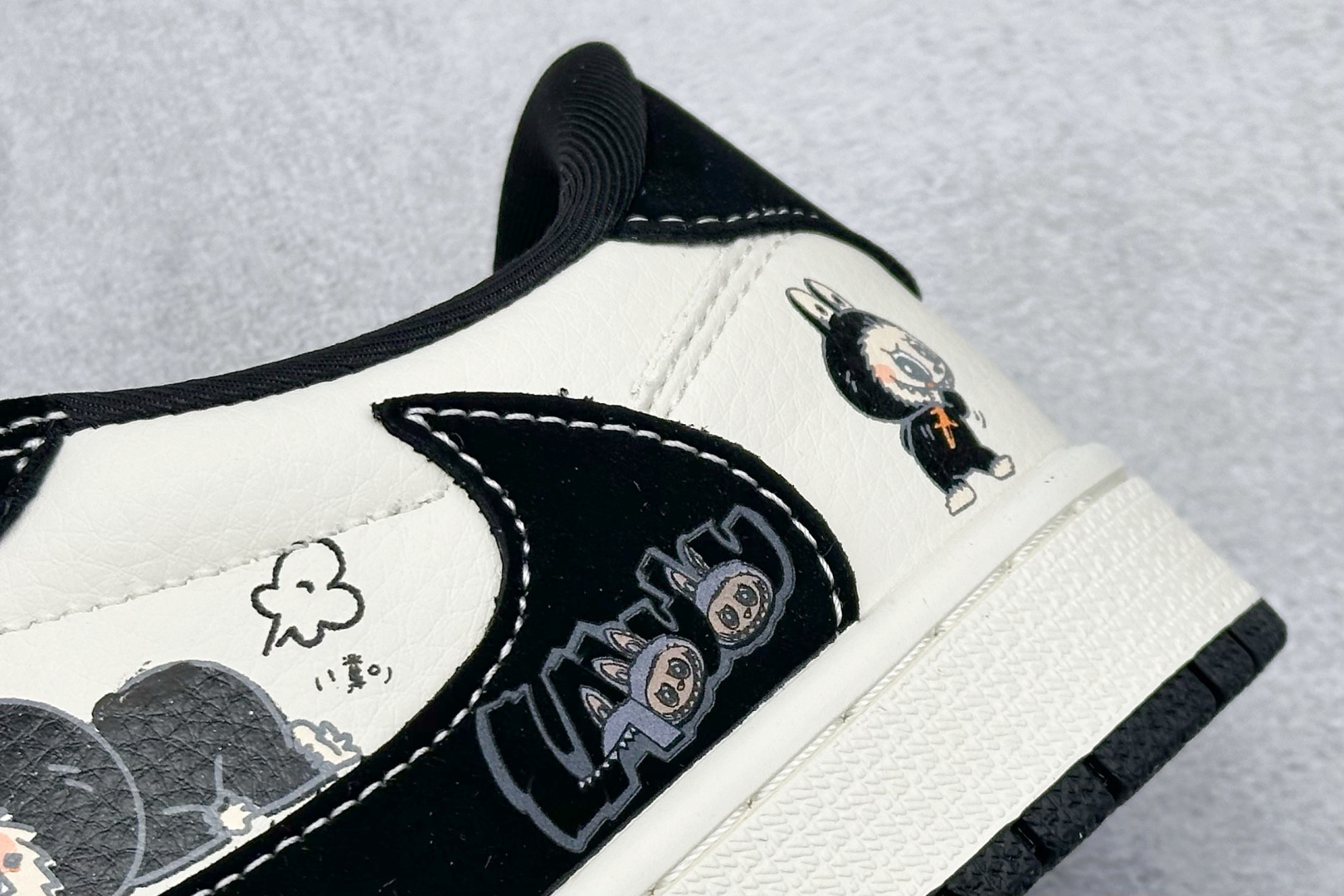 Travis Scott x Fragment Design x Jordan Air Jordan 1 Low SP “白黑拉布布” DD7866-112