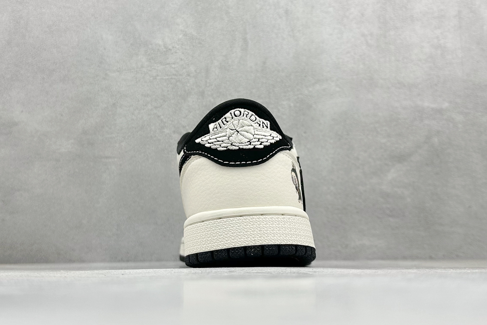 Travis Scott x Fragment Design x Jordan Air Jordan 1 Low SP “白黑拉布布” DD7866-112