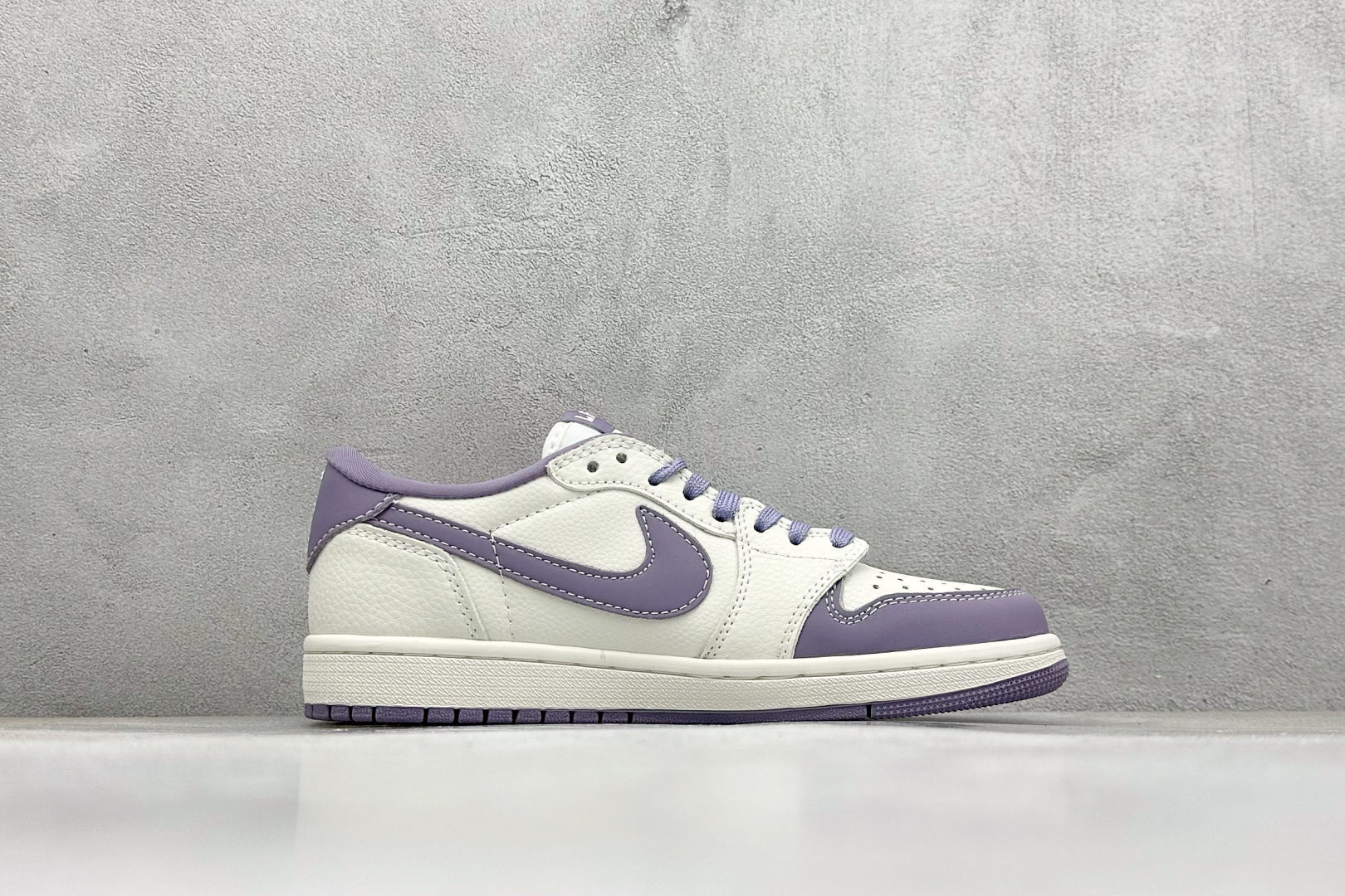 Travis Scott x Fragment Design x Jordan Air Jordan 1 Low SP “白紫拉布布” JW1188-164