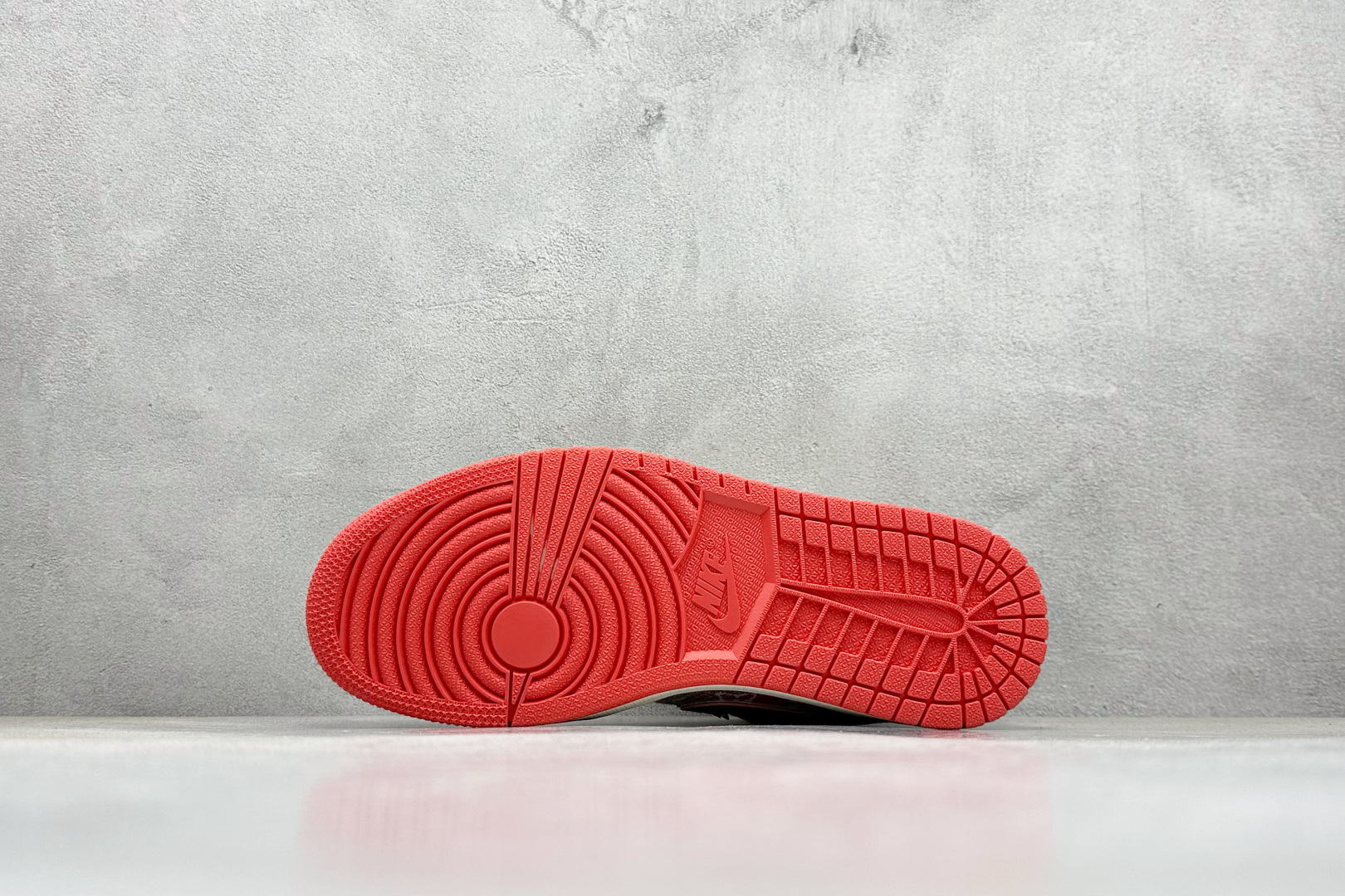 Air Jordan 1 Low AJ1 乔1 “LV路易威登联名---米白红帆布牛仔印花”高端定制 低帮复古篮球鞋 QG1988-010