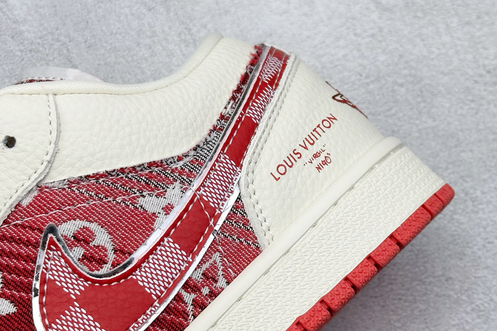 Air Jordan 1 Low AJ1 乔1 “LV路易威登联名---米白红帆布牛仔印花”高端定制 低帮复古篮球鞋 QG1988-010