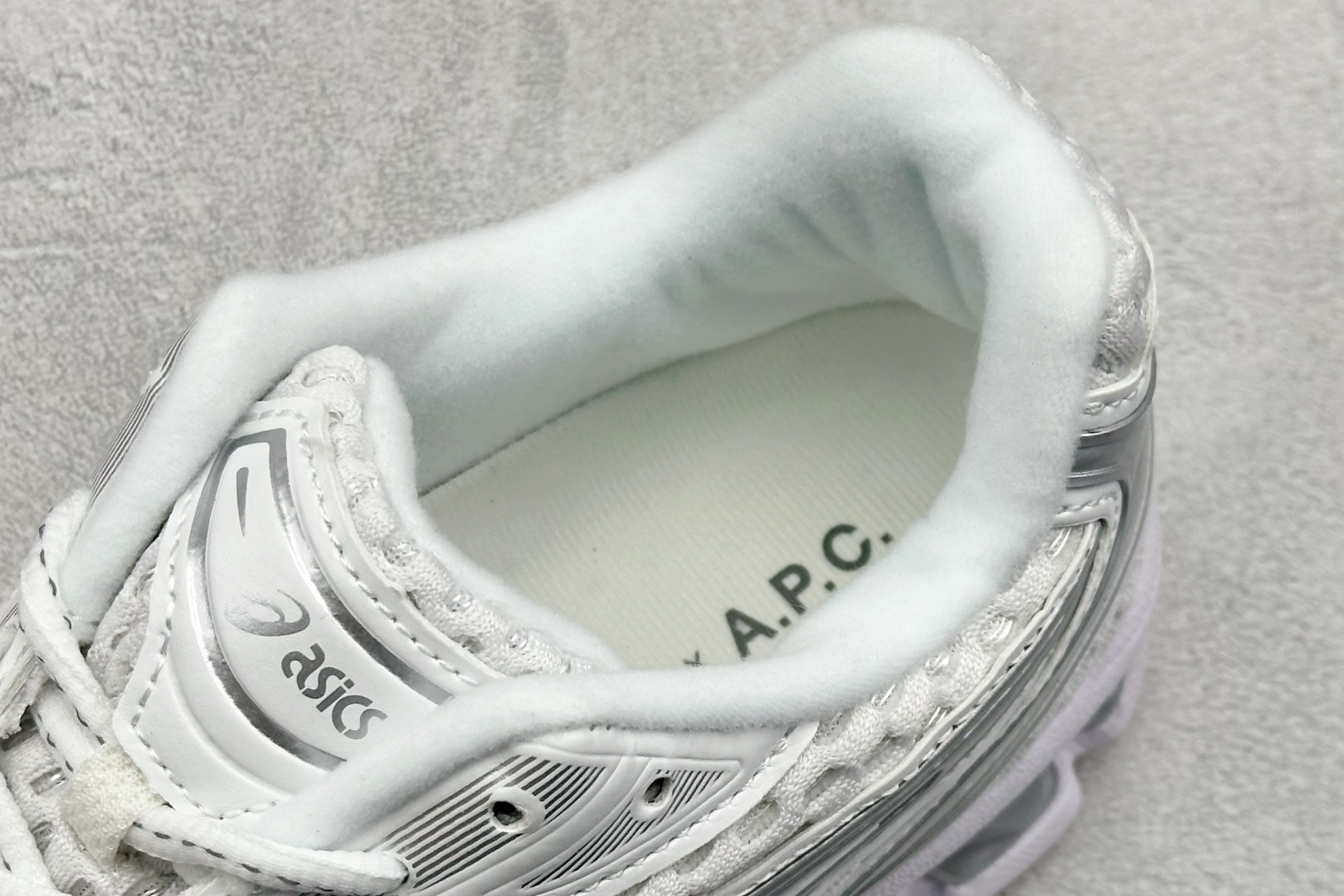 200 GW版Asics Gel-Kayano 14 亚瑟士运动休闲透气专业跑鞋 1203A727-100