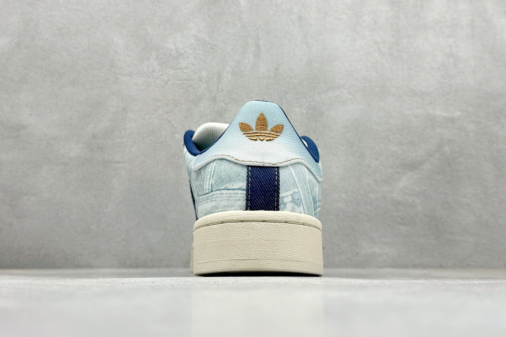 170 TG版 AD Originals Campus 00s 学院系列面包风复古休闲运动板鞋 JS2487