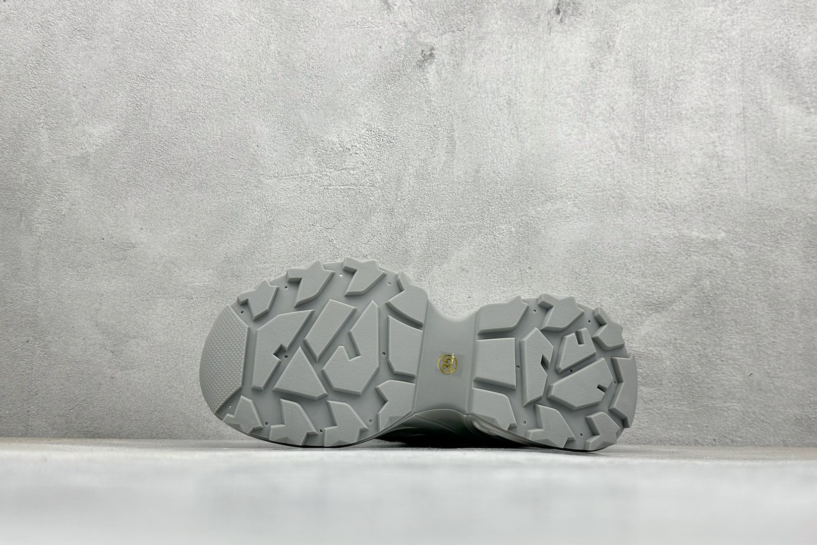 220 GG-CC赵露思2025新款厚底增高休闲运动老爹鞋系列