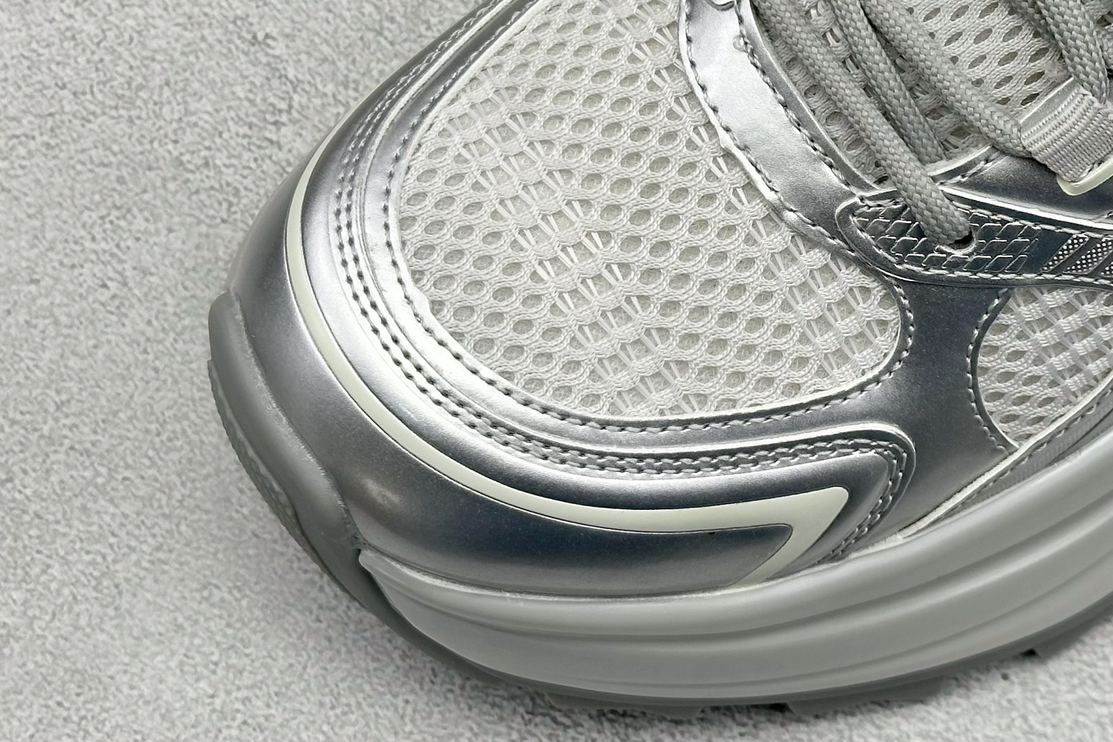 220 GG-CC赵露思2025新款厚底增高休闲运动老爹鞋系列