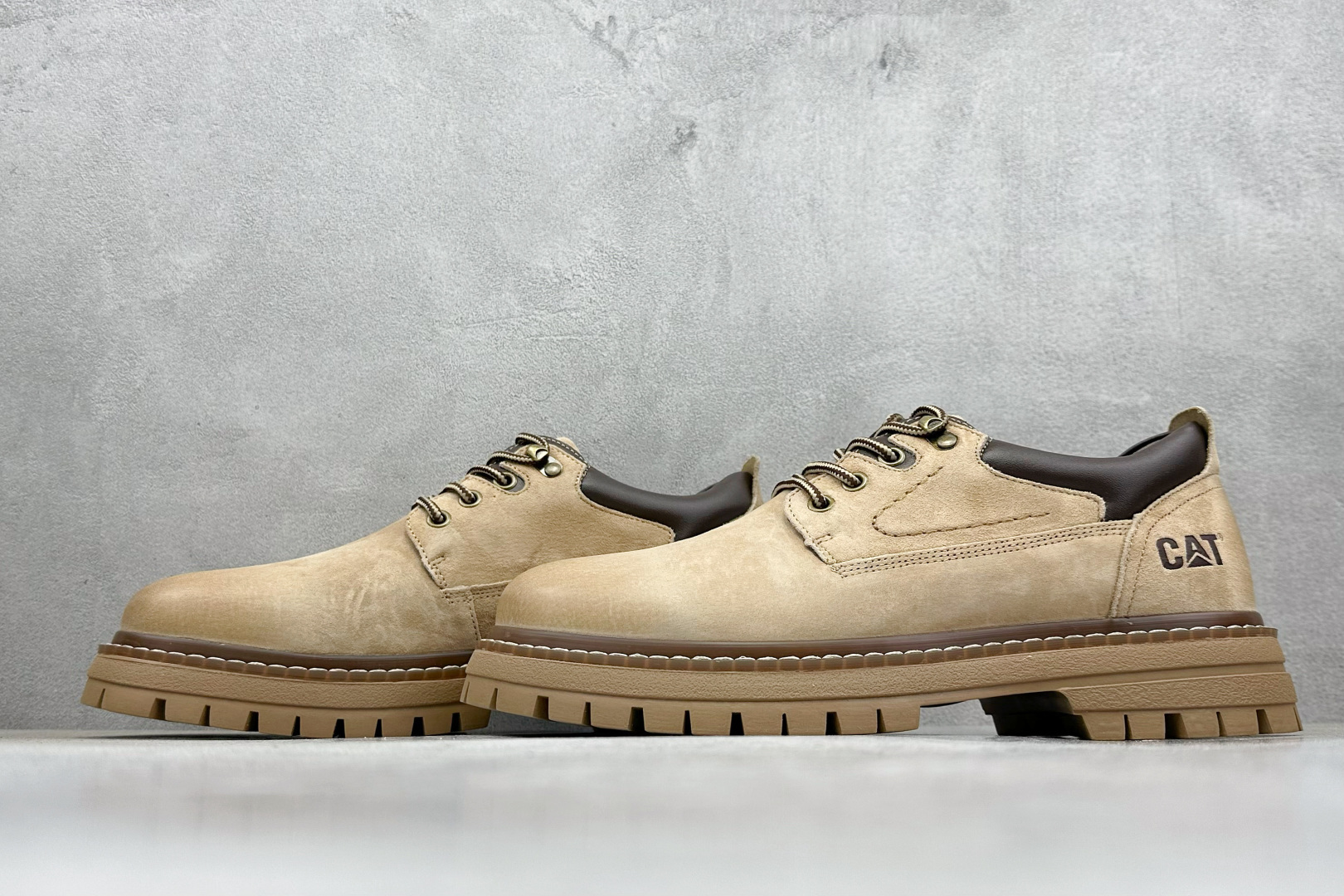 260 CAT卡特 经典百搭户外低帮休闲工装靴 P721903