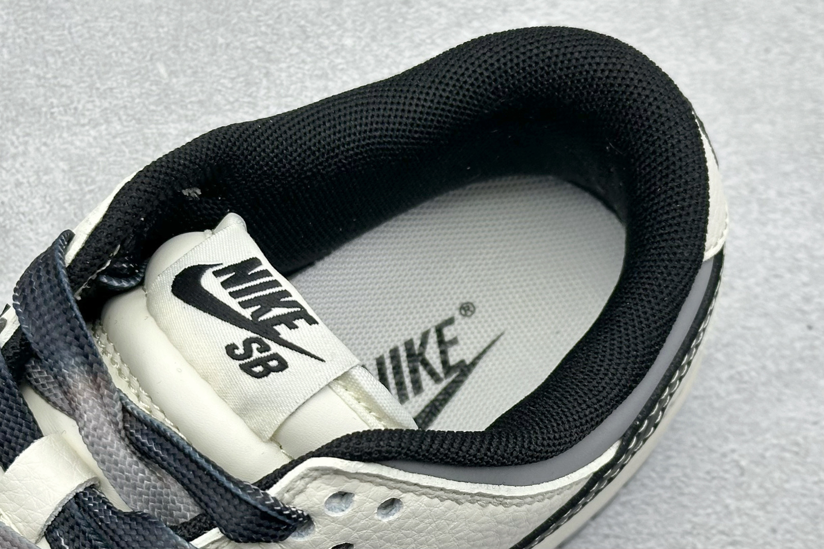 Nike SB Dunk Low x Stone Island 白灰黑小勾 JP1628-041