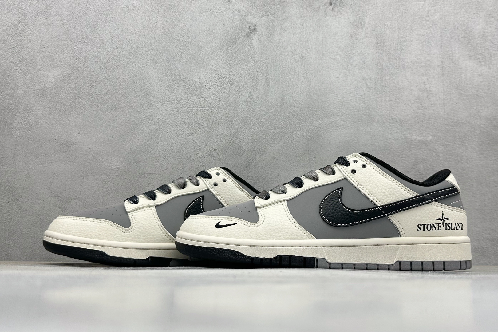 Nike SB Dunk Low x Stone Island 白灰黑小勾 JP1628-041