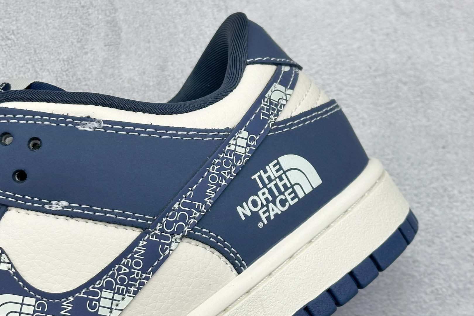 XC版Nike SB Dunk Low“ 北面联名——水墨蓝” 周年高端定制 低帮休闲板鞋 DG2025-003