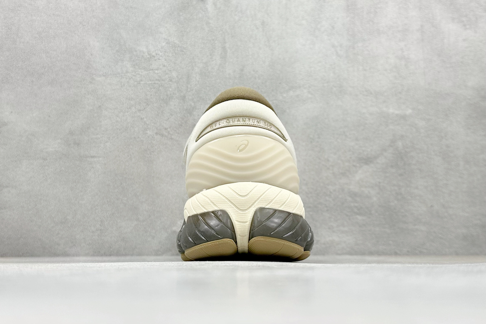 200 Asics Gel-Quantum 360 VIII 亚瑟士复古透气休闲鞋缓震男子耐磨跑步鞋 1203A471-001