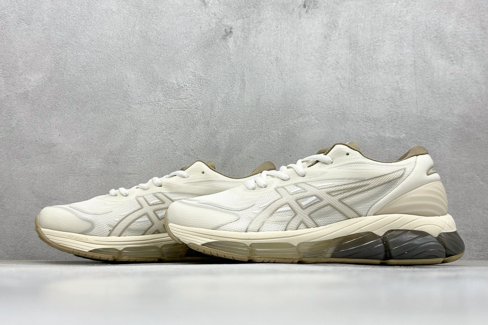 200 Asics Gel-Quantum 360 VIII 亚瑟士复古透气休闲鞋缓震男子耐磨跑步鞋 1203A471-001