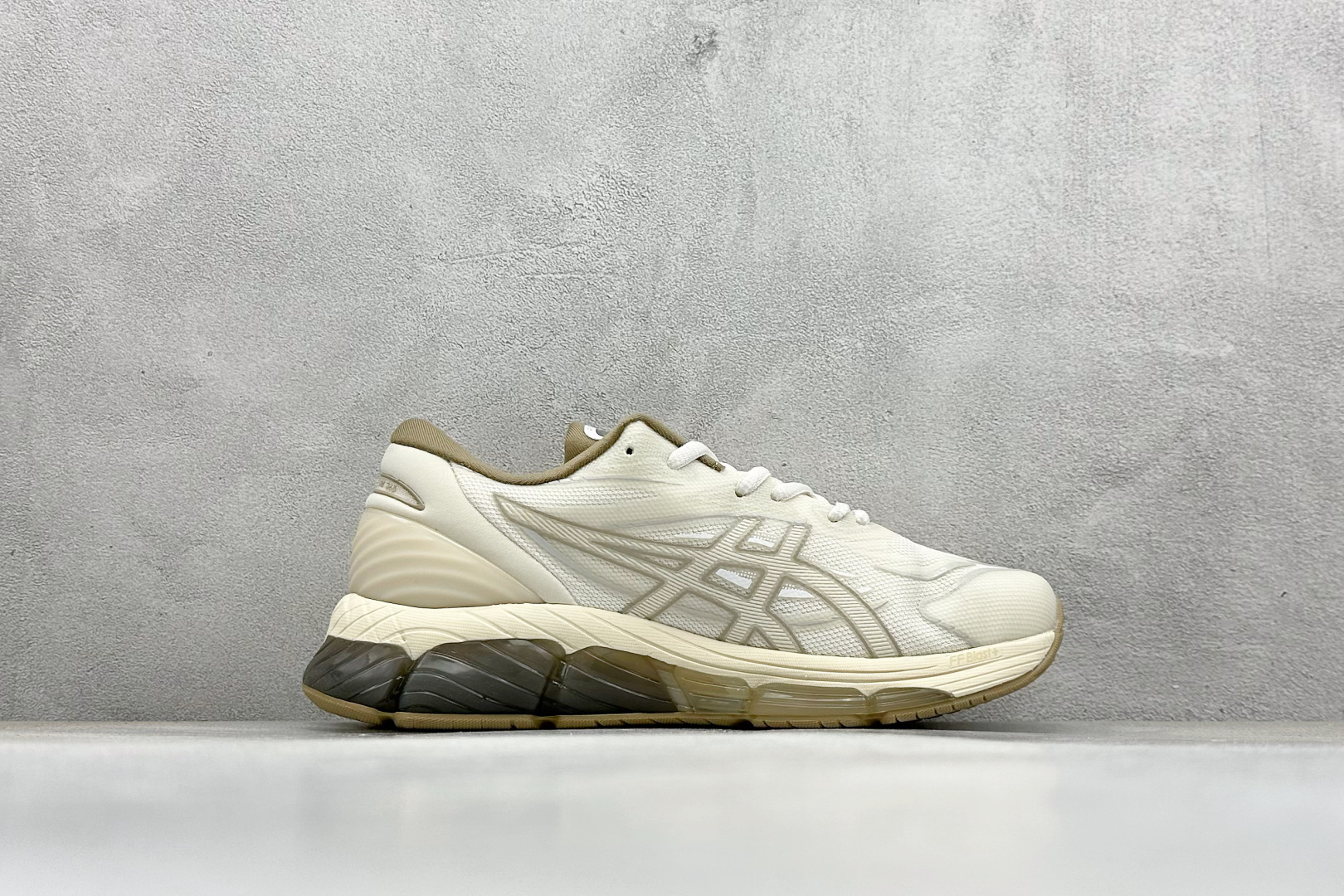 200 Asics Gel-Quantum 360 VIII 亚瑟士复古透气休闲鞋缓震男子耐磨跑步鞋 1203A471-001