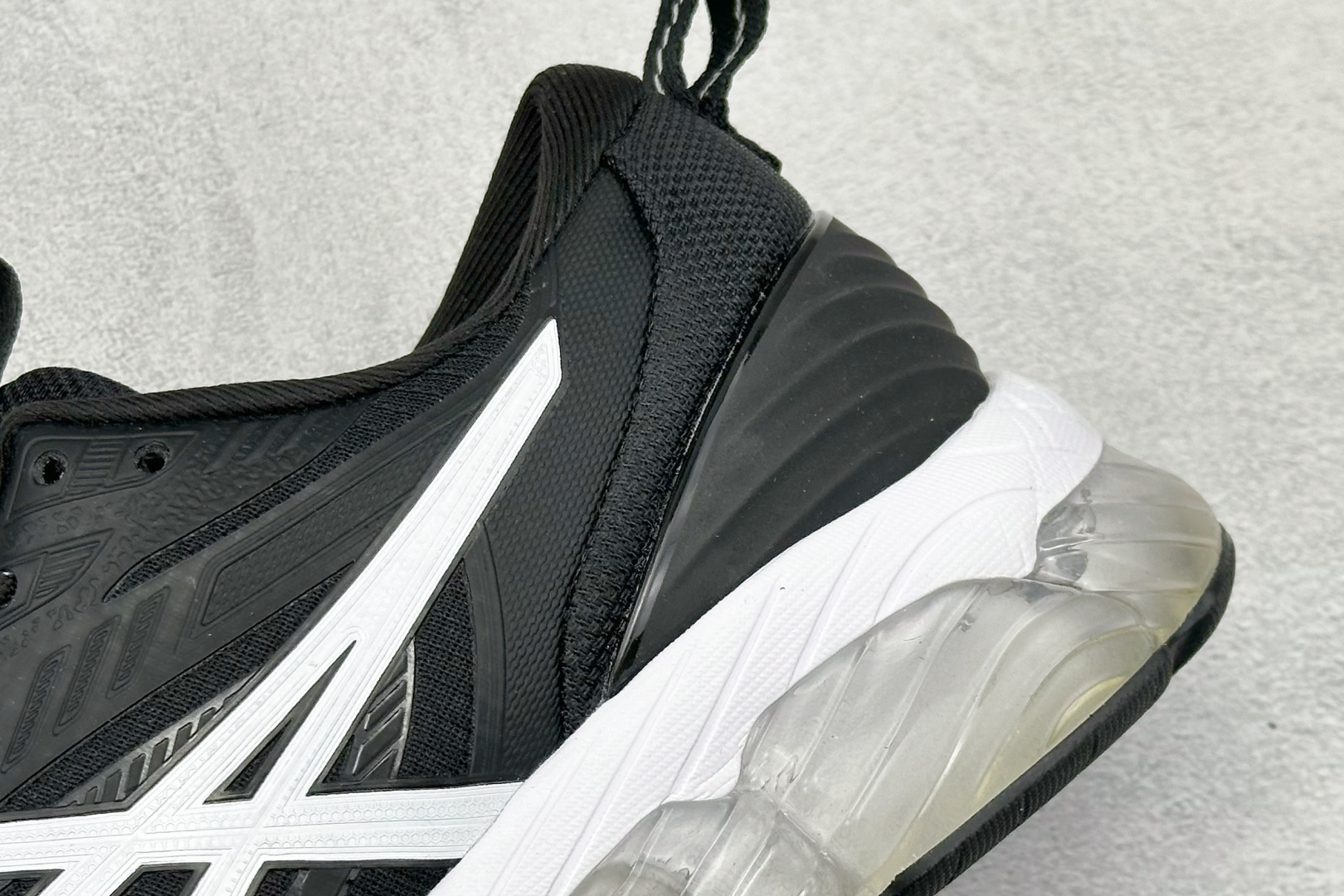 200 Asics Gel-Quantum 360 VIII 亚瑟士复古透气休闲鞋缓震男子耐磨跑步鞋 1203A402-101