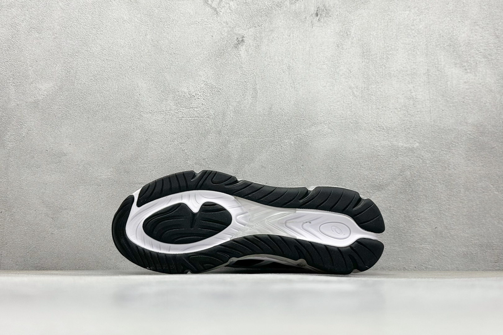 200 Asics Gel-Quantum 360 VIII 亚瑟士复古透气休闲鞋缓震男子耐磨跑步鞋 1203A402-101