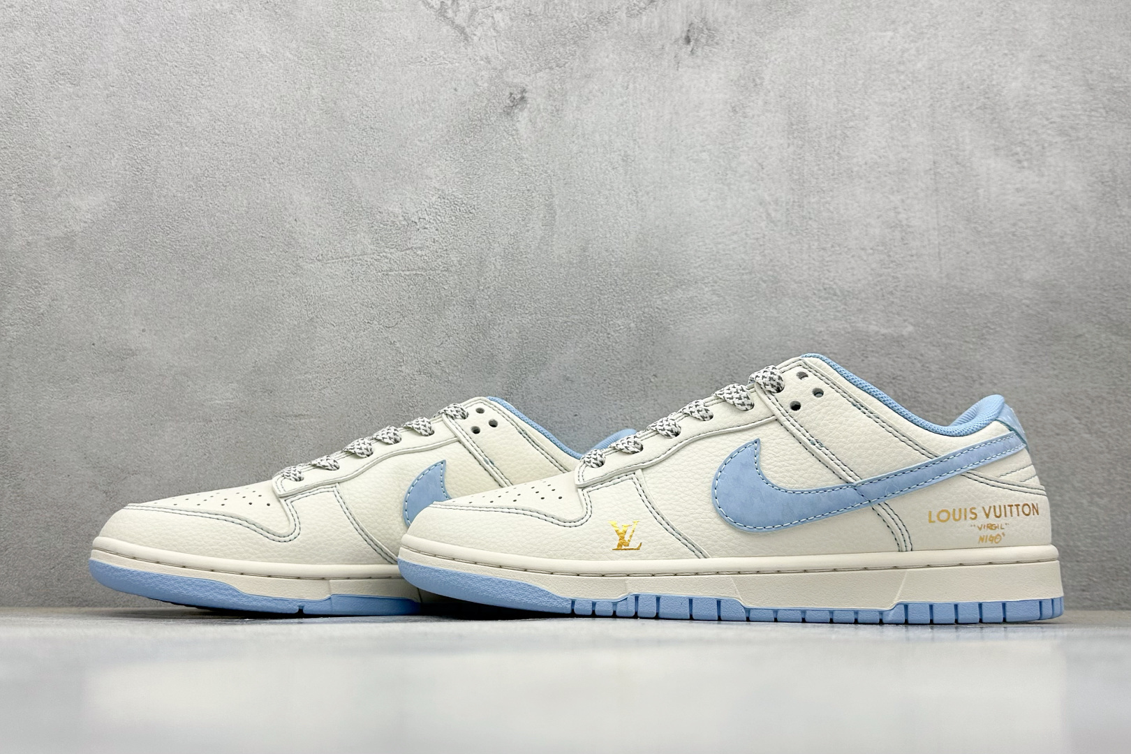 Nike SB Dunk Low LV联名 米白冰蓝金标 周年高端定制 低帮休闲板鞋 JP1628-005