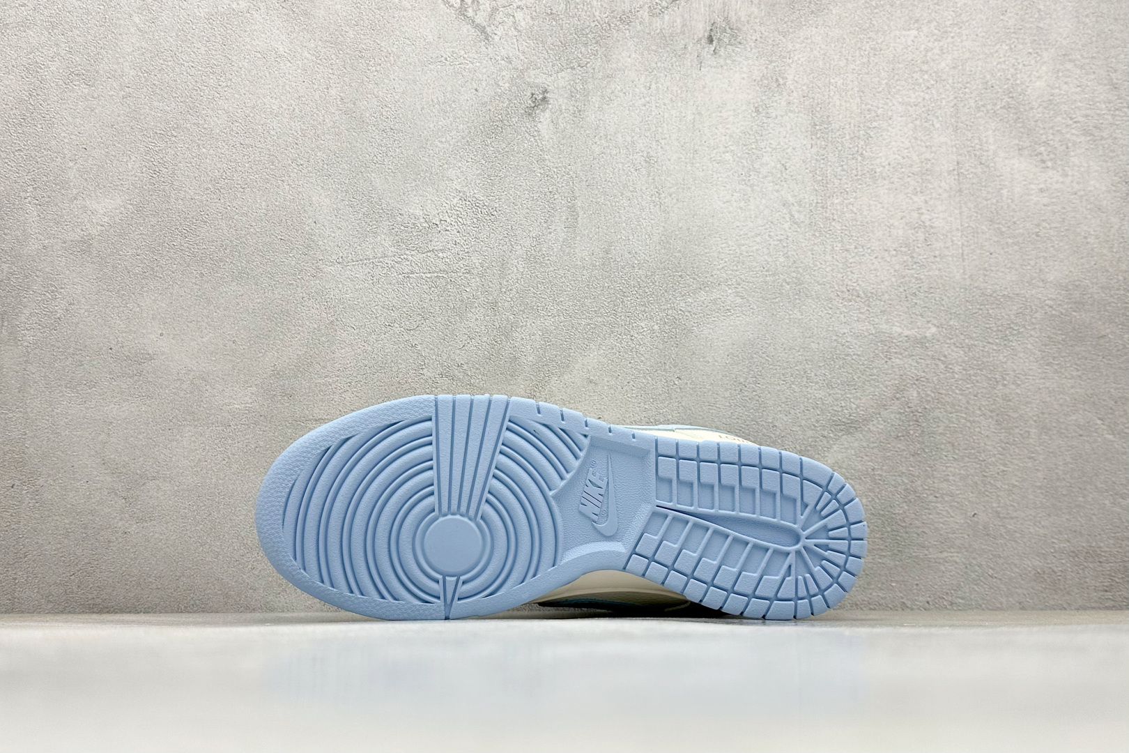 Nike SB Dunk Low LV联名 米白冰蓝金标 周年高端定制 低帮休闲板鞋 JP1628-005