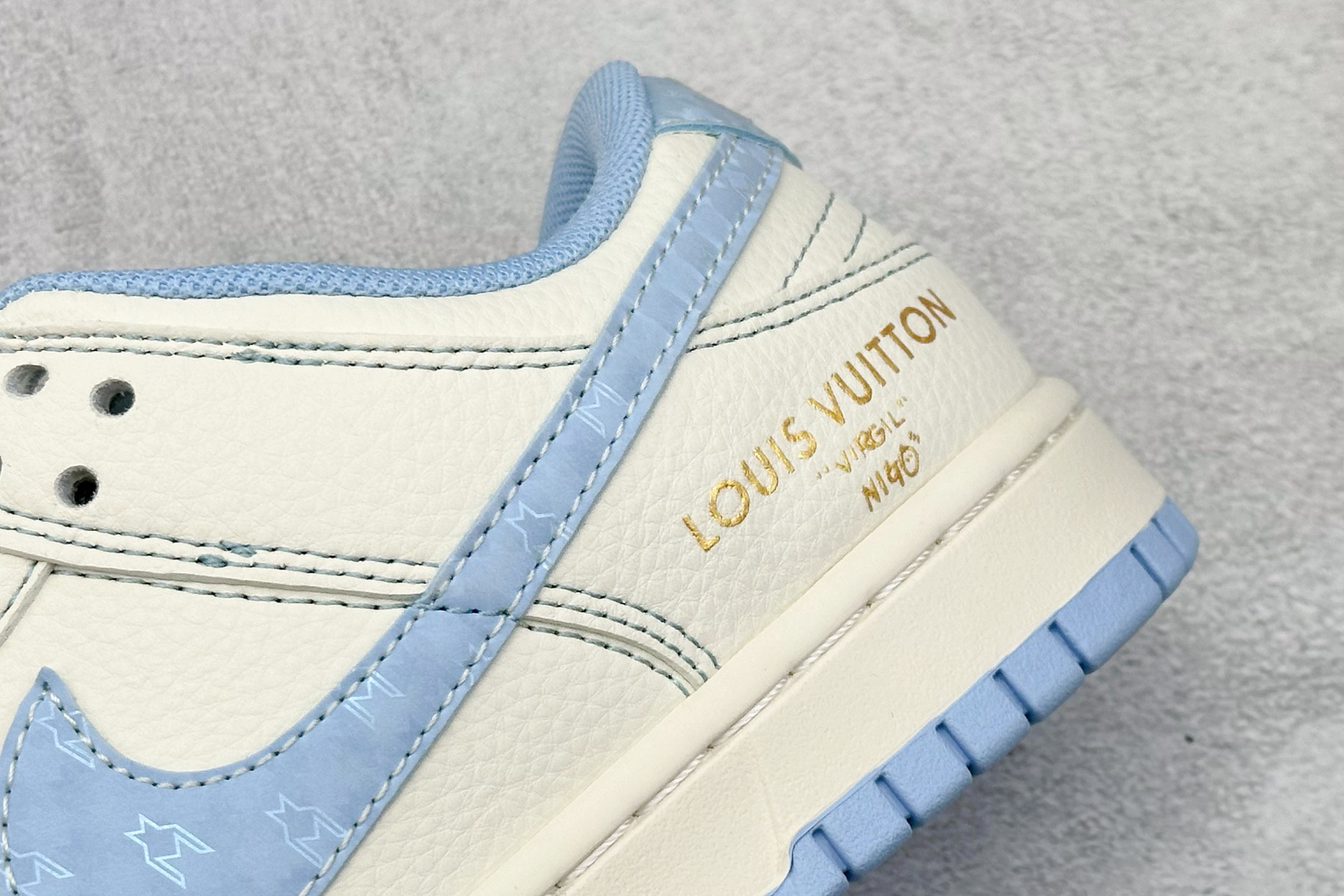 Nike SB Dunk Low LV联名 米白冰蓝金标 周年高端定制 低帮休闲板鞋 JP1628-005