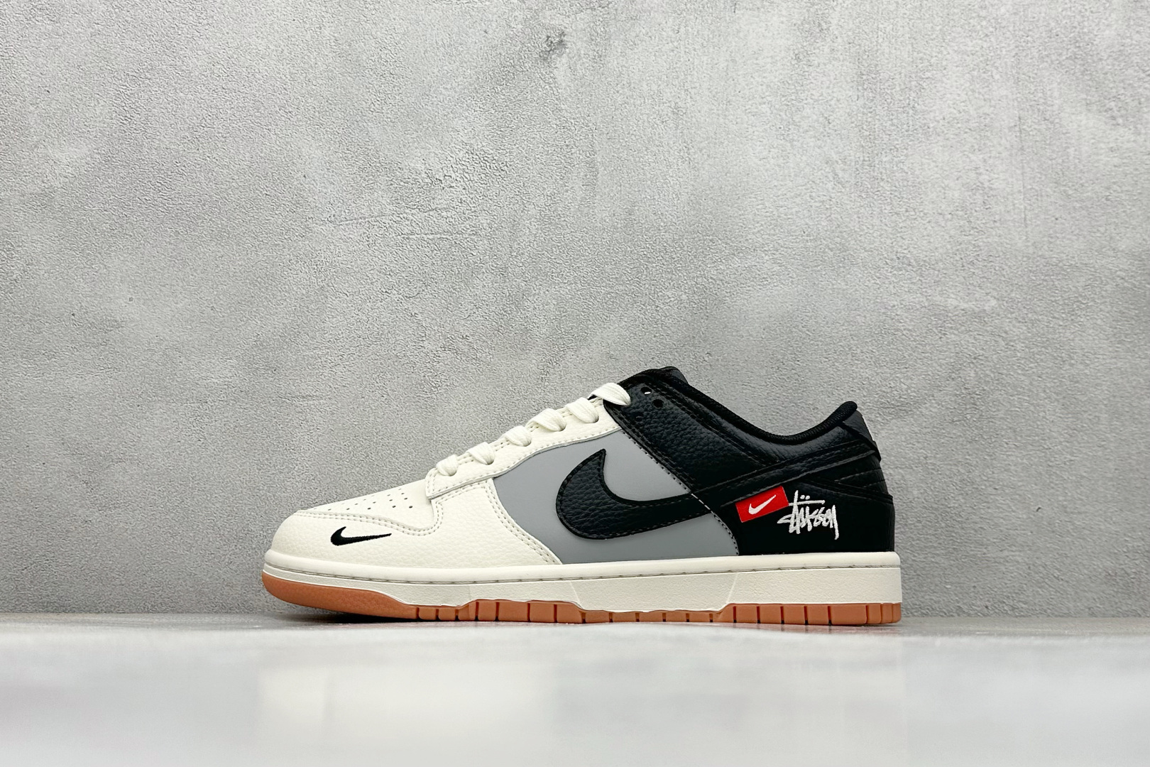 NO:341794,【Spot】Open store Nike SB Dunk Low 