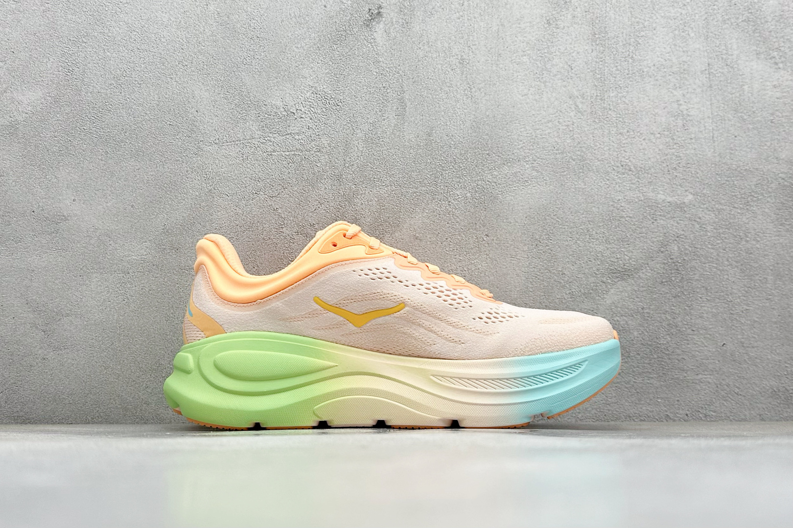 RS版HOKA ONE ONE Bondi 9 舒适防滑耐磨低帮休闲跑步鞋 货号：/FSTP尺码：36-