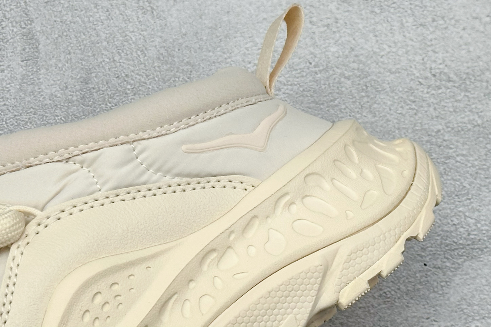HOKA ONE ONE Ora Primo 内里薄绒 秋冬季保暖半拖 这款鞋无论从脚感上 设计上都是当